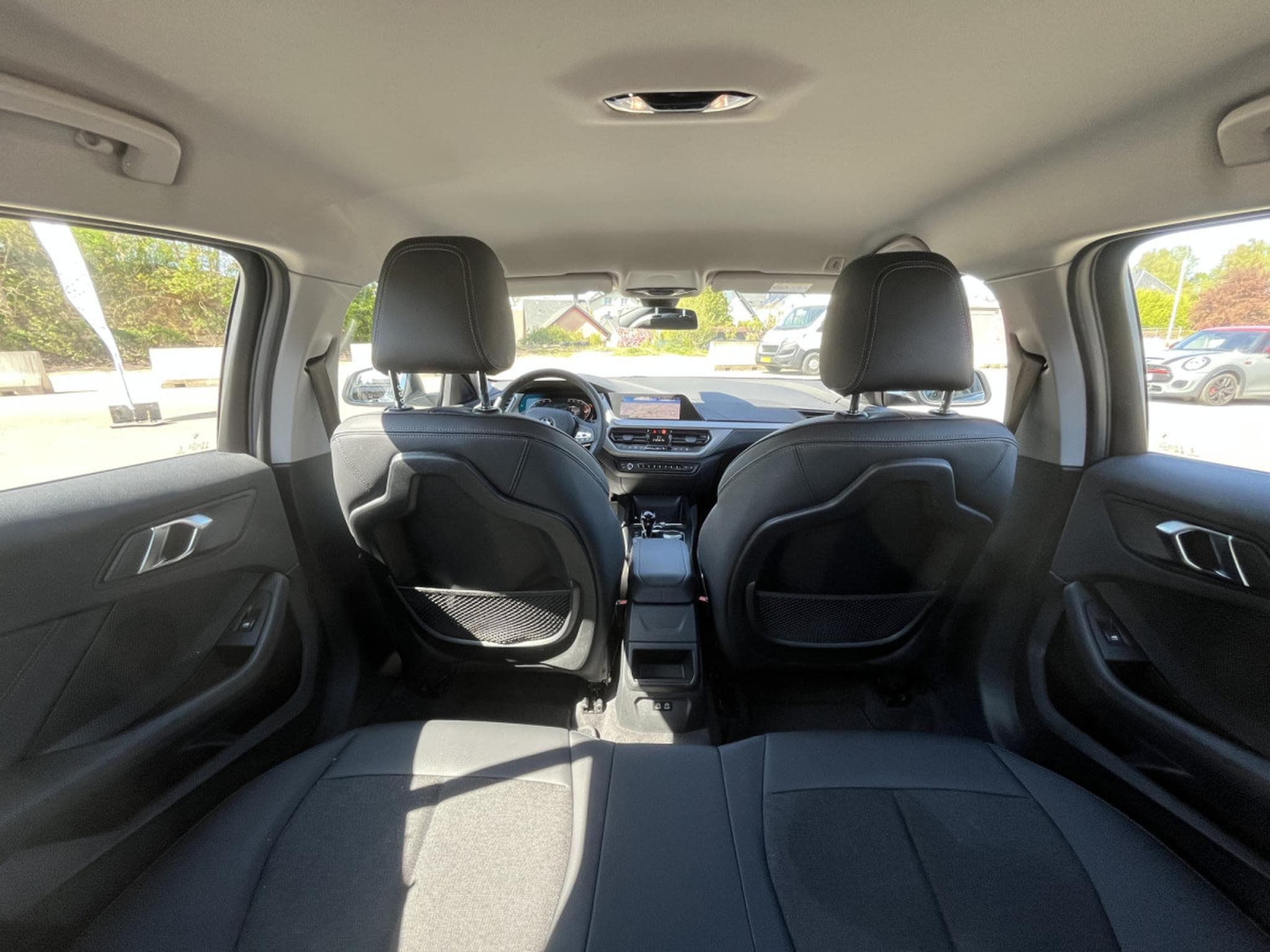 BMW 116 116dA 115cv Navi 2xPDC Apple CarPlay Keyless (2023) - Photo 21