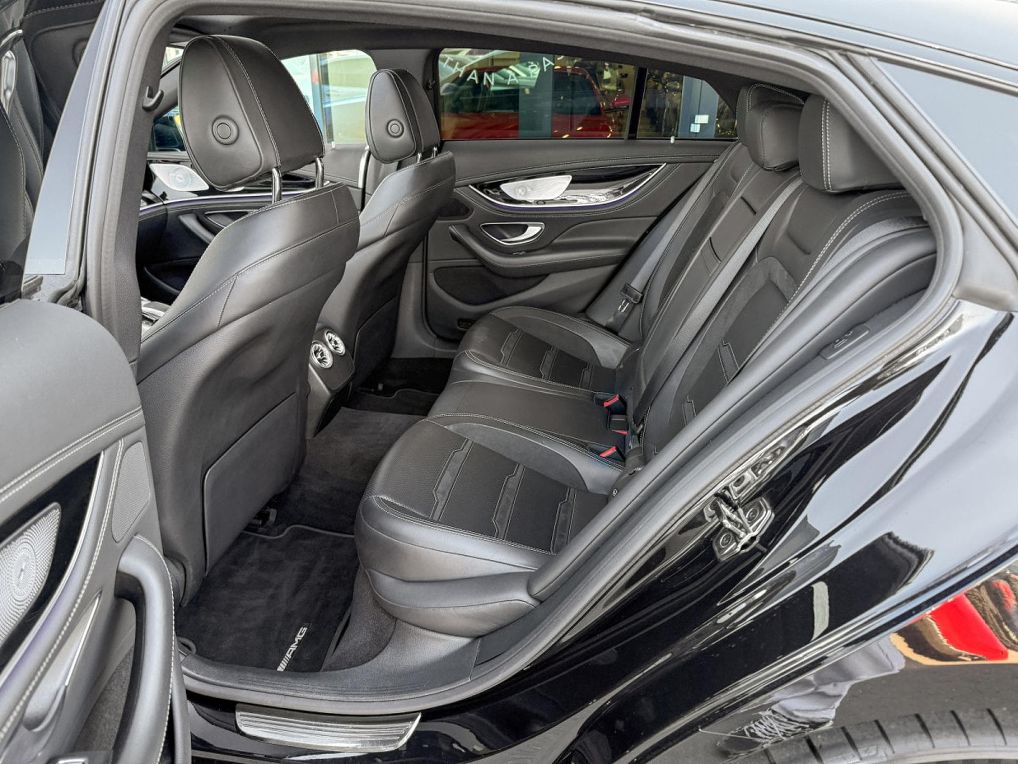 Mercedes AMG GT 4-Door GT53 4-Door / 4 MATIC/ RIDE CONTROL/ 360°/ AMG PERFORMANCE (2022) - Photo 20