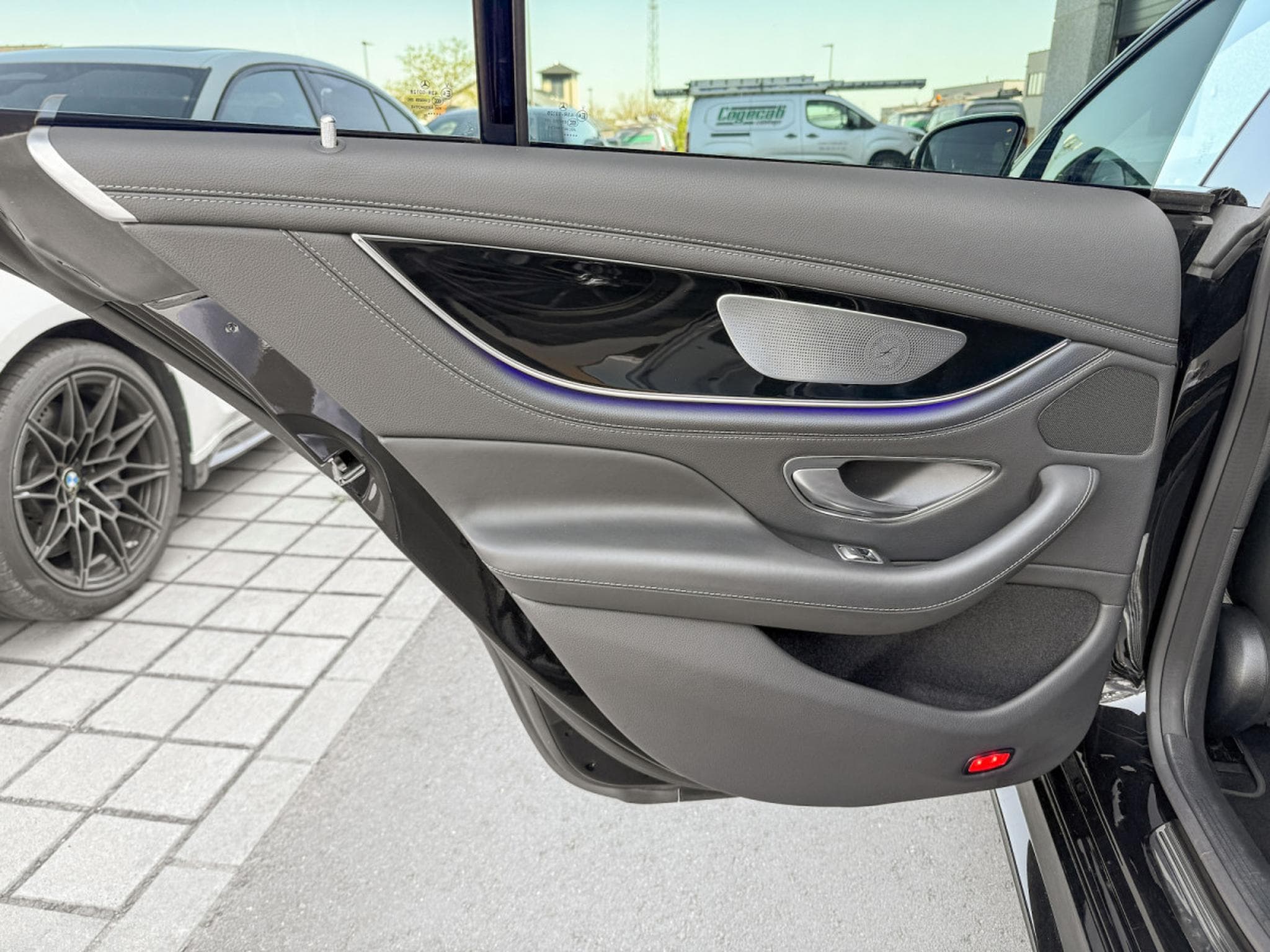 Mercedes AMG GT 4-Door GT53 4-Door / 4 MATIC/ RIDE CONTROL/ 360°/ AMG PERFORMANCE (2022) - Photo 9