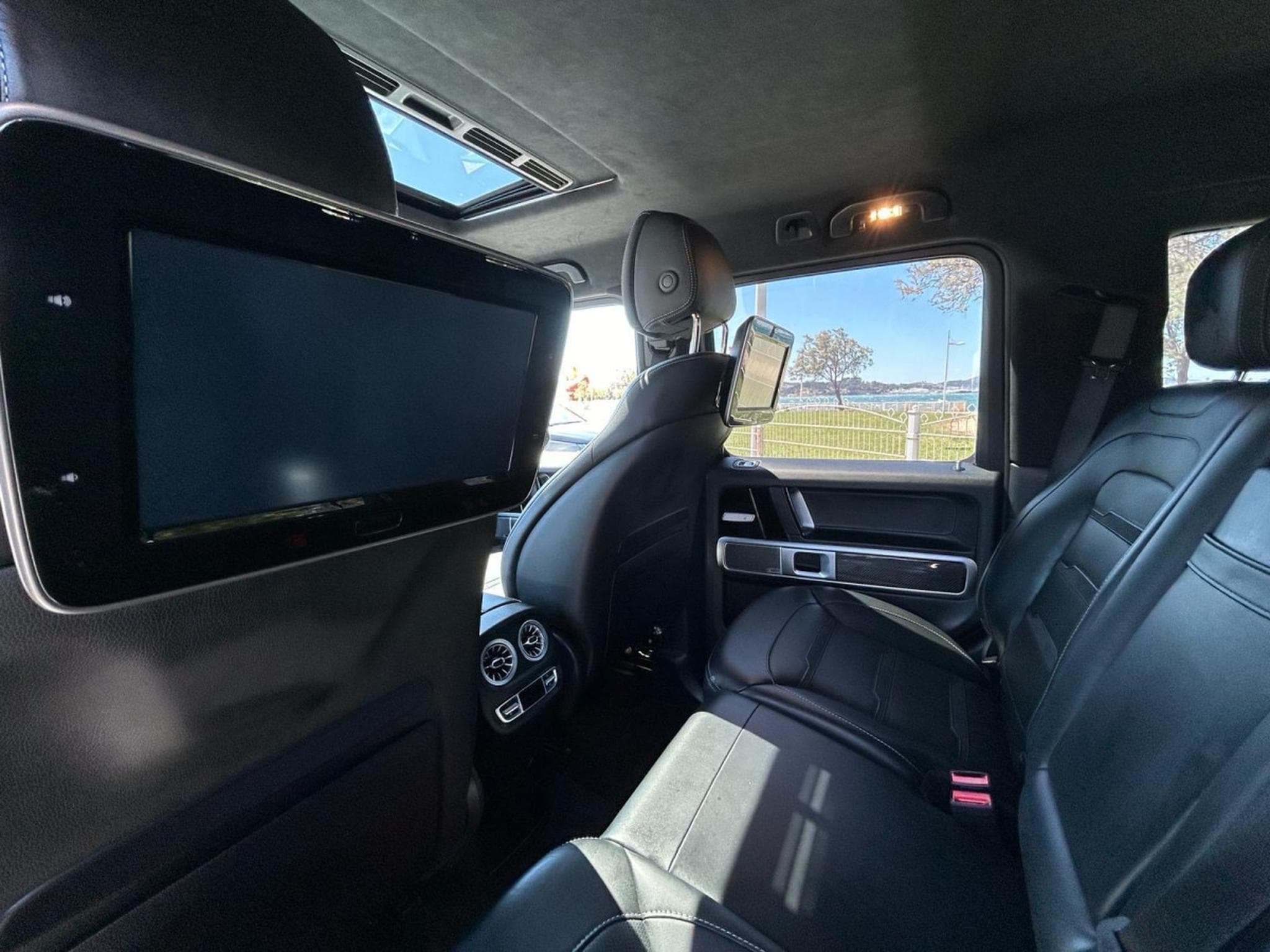 Mercedes G 63 AMG G63 AMG/DVD PAKET/22/CARBON/360/TV/VOLL/MAGNO (2022) - Photo 4