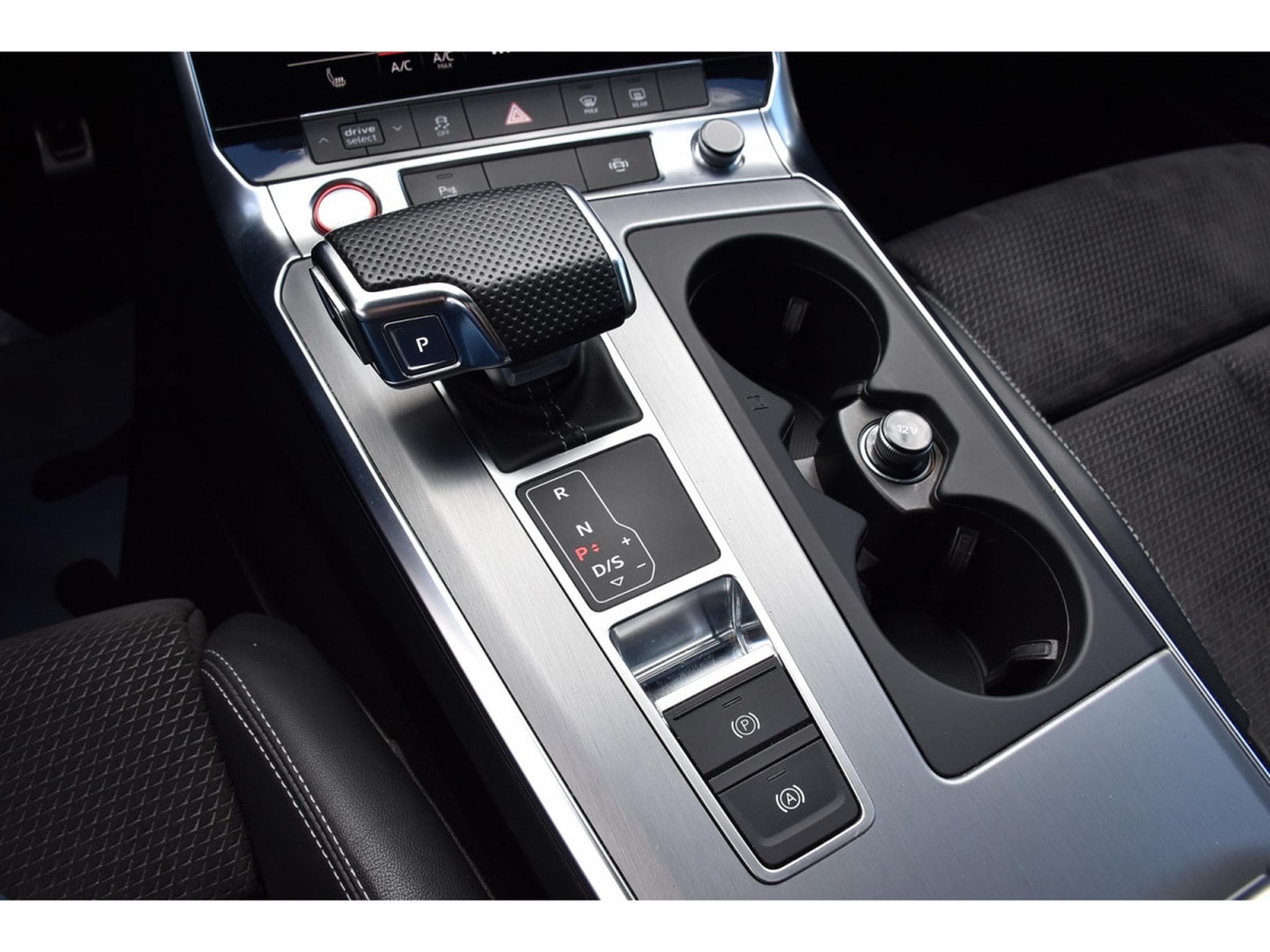 Audi S6 Avant 3.0 TDI Quattro Tiptronic MEMO PANO SIDE B&O CAM360 (2019) - Photo 15