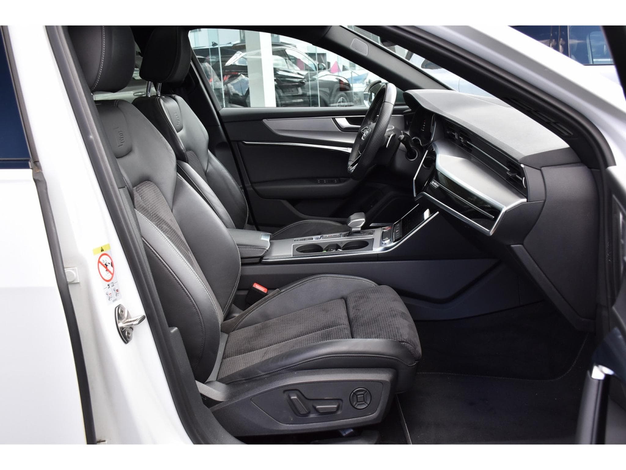 Audi S6 Avant 3.0 TDI Quattro Tiptronic MEMO PANO SIDE B&O CAM360 (2019) - Photo 7