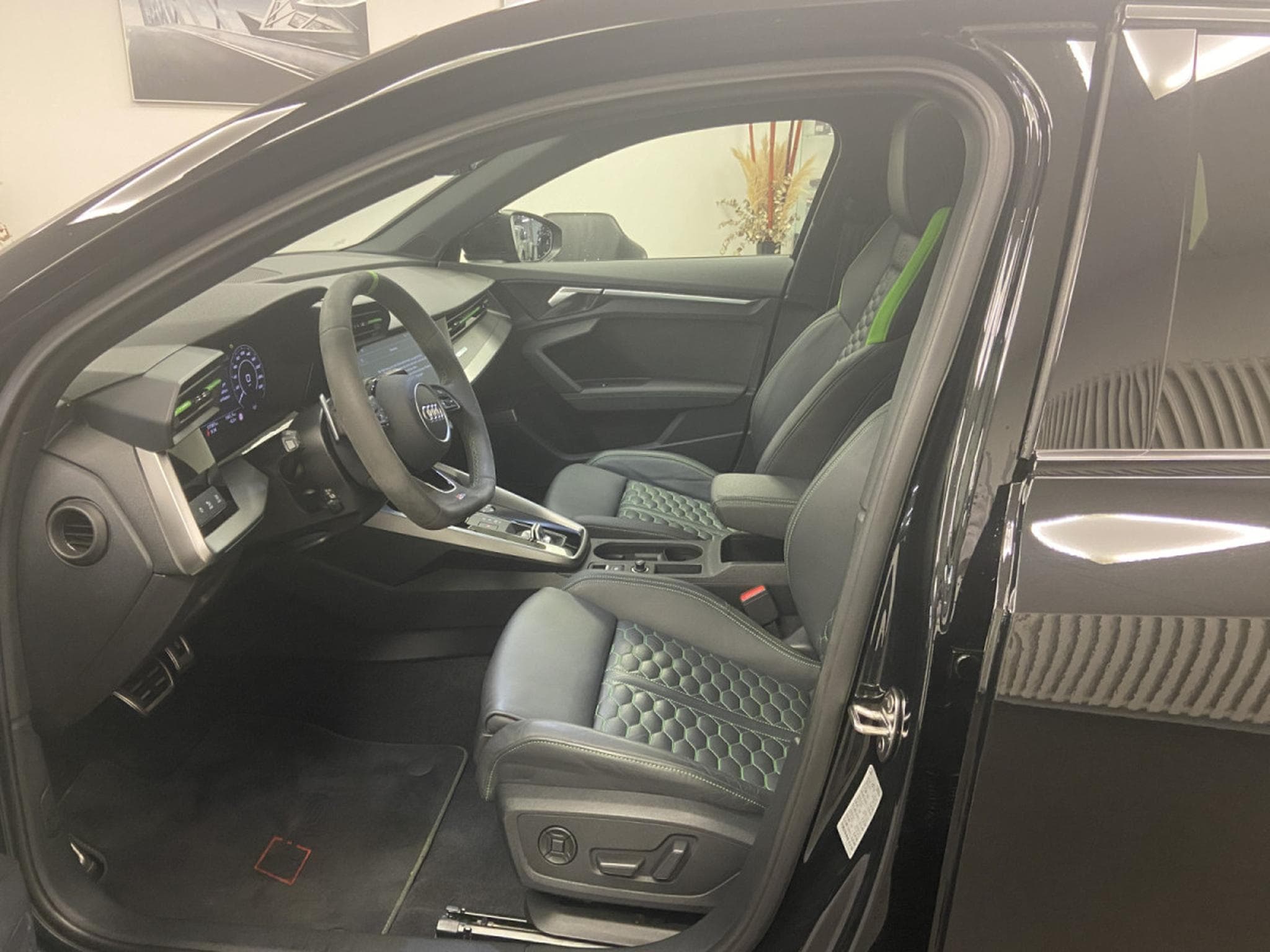 Audi RS3 Berline TFSI quattro 294kW / 400ch S tronic (2023) - Photo 3