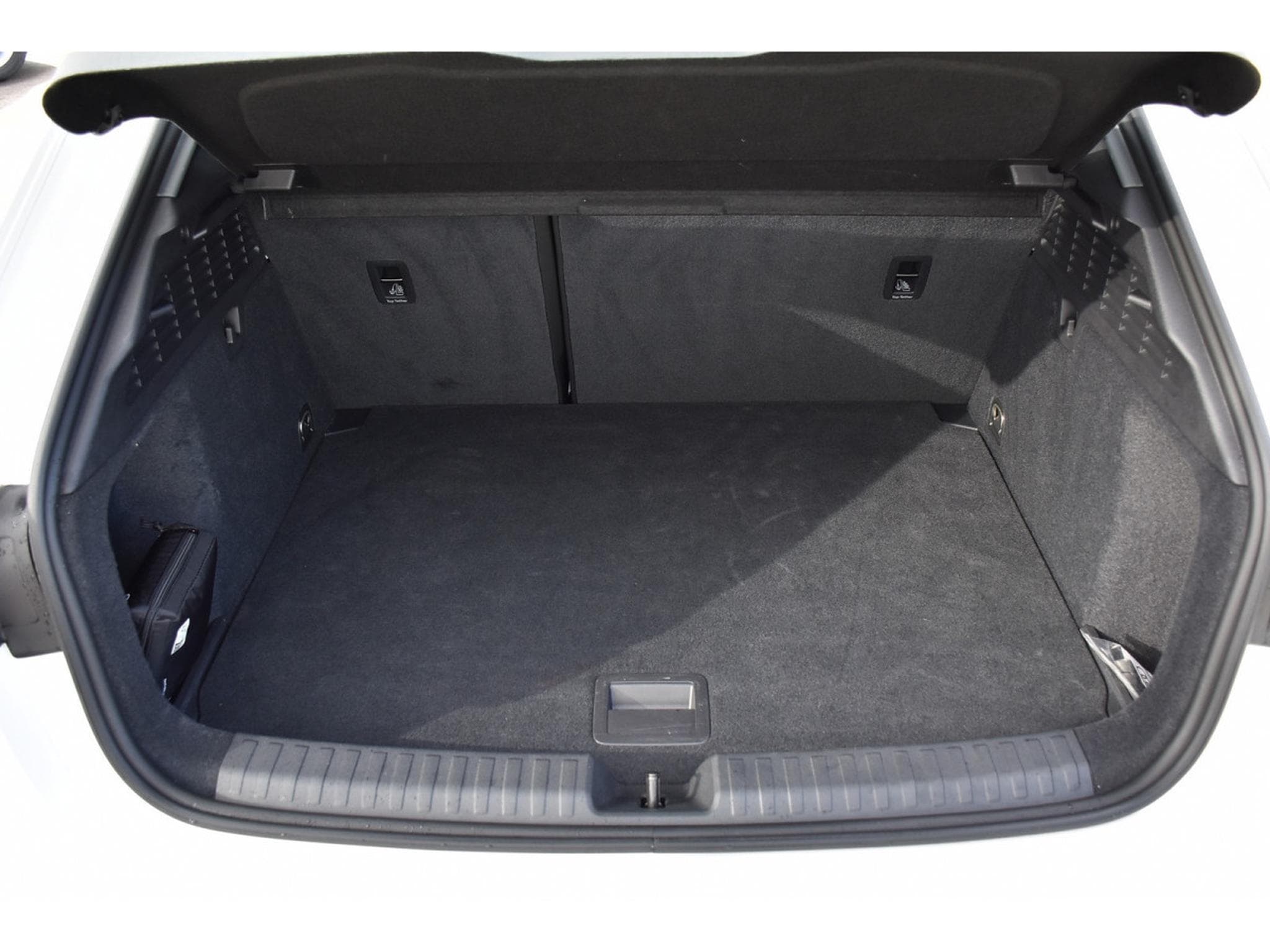 Audi A3 Sportback 40 TFSIe PHEV S-Tronic REGUL GPS LANE PARK 1° MAIN (2024) - Photo 22