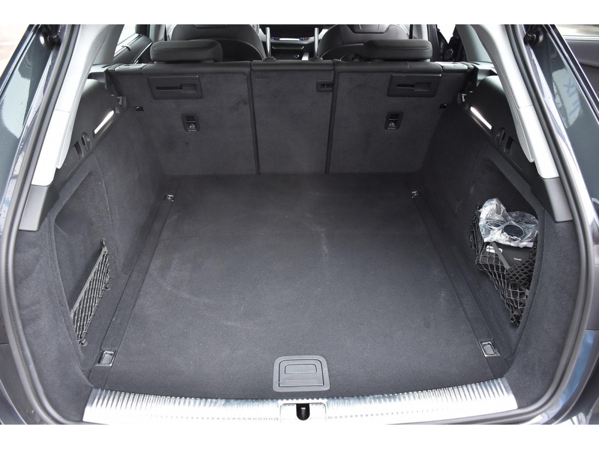 Audi A4 Avant 30 TDI Advanced S-Tronic GPS LANE GARANTIE 05/2029 (2024) - Photo 21