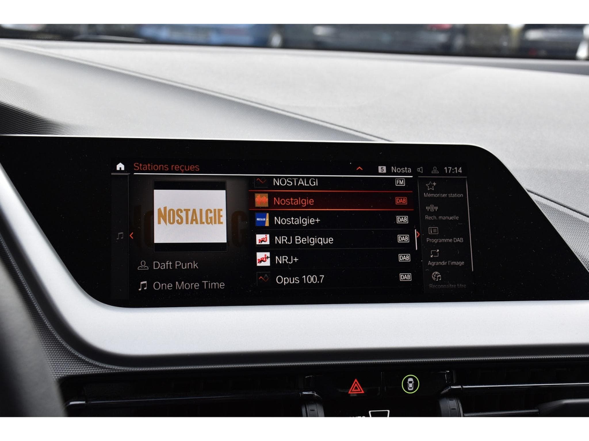 BMW 116 d CLIMA REGUL LANE LED PDC 1° MAIN (2023) - Photo 11