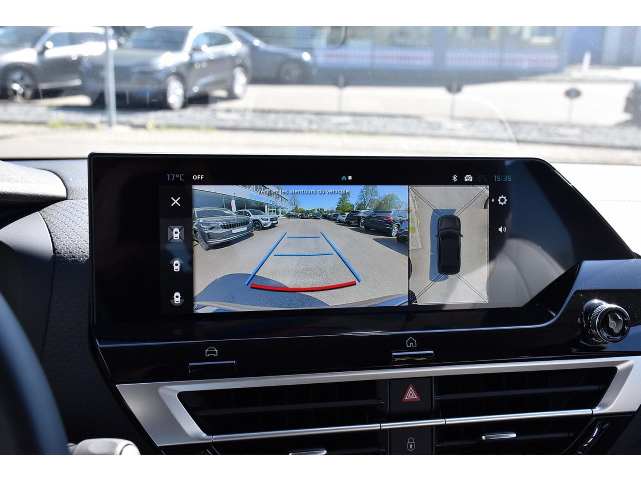 Citroën C4 1.2 PureTech 130 EAT8 MAX ACC HUD LANE SIDE CAM360 NEUVE (2025) - Photo 12