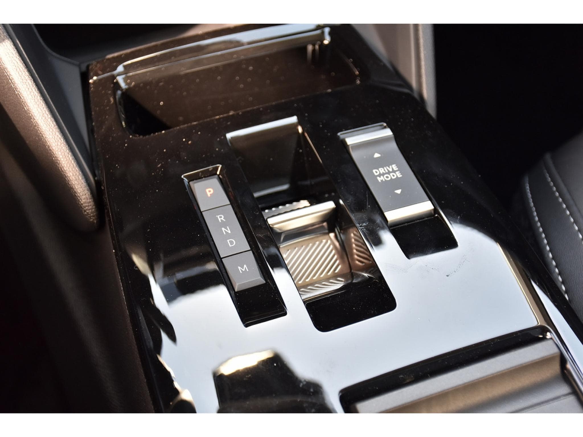 Citroën C4 1.2 PureTech 130 EAT8 MAX ACC HUD LANE SIDE CAM360 NEUVE (2025) - Photo 17