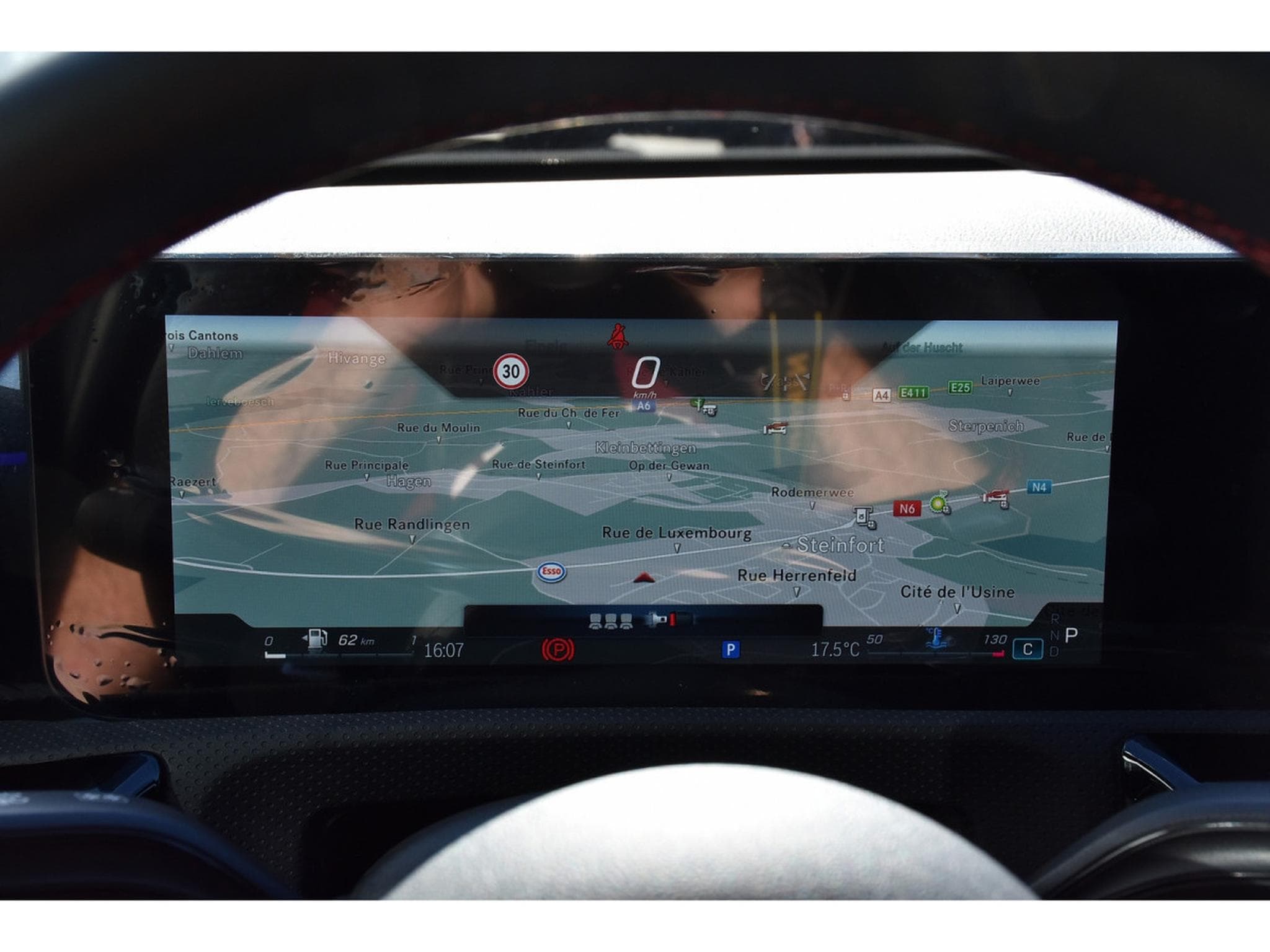 Mercedes A 200 d AMG Line 8G-DCT REGUL GPS CAM PARK APPLE CARPLAY NEUVE (2025) - Photo 19