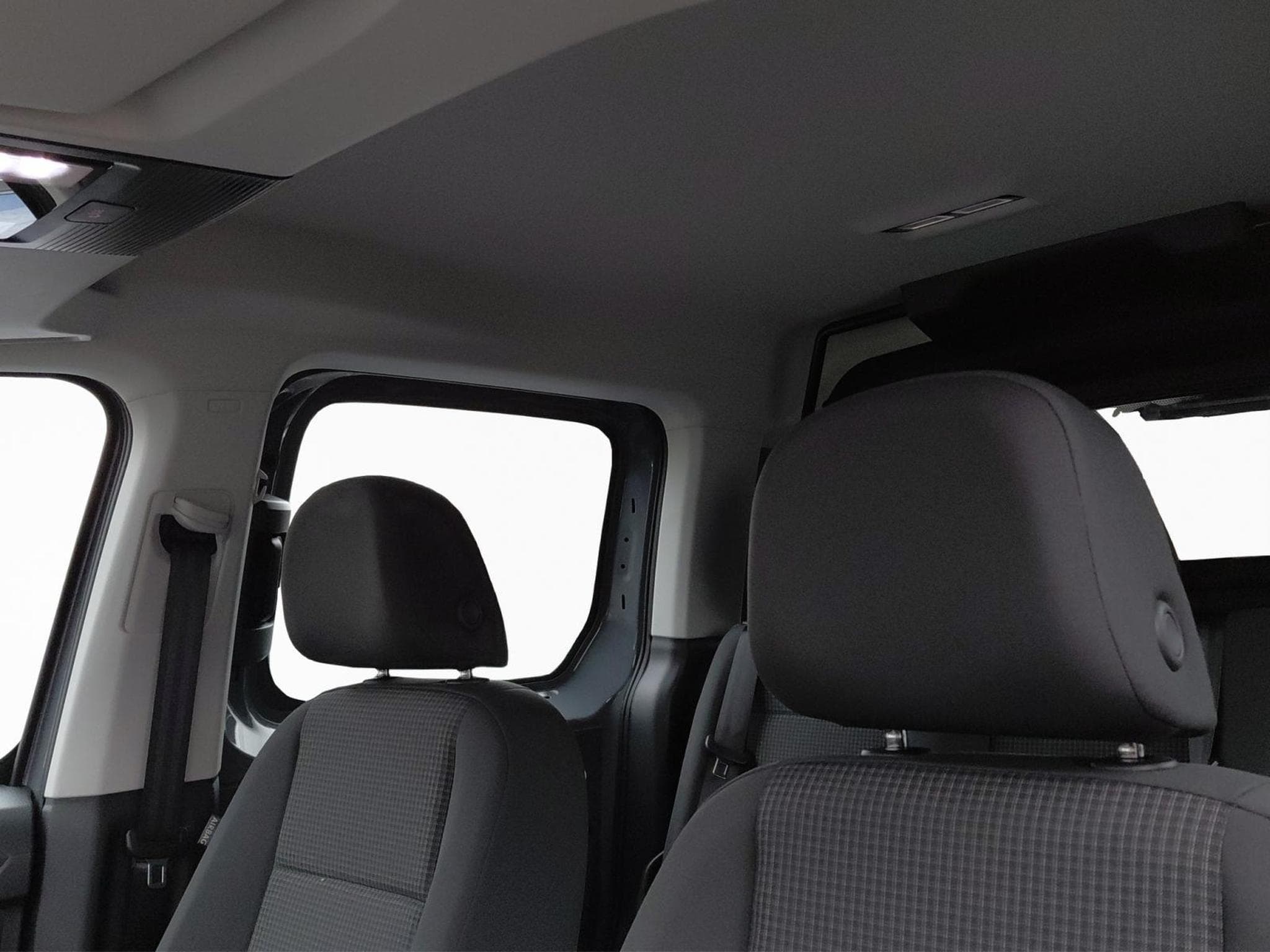 VW Caddy Flexible (2026) - Photo 15