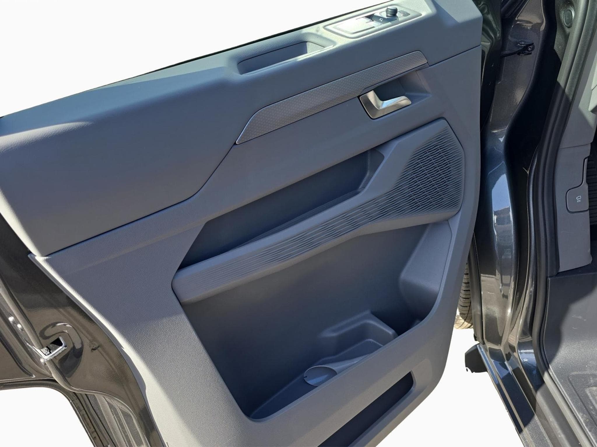 VW Caravelle Style (2026) - Photo 14