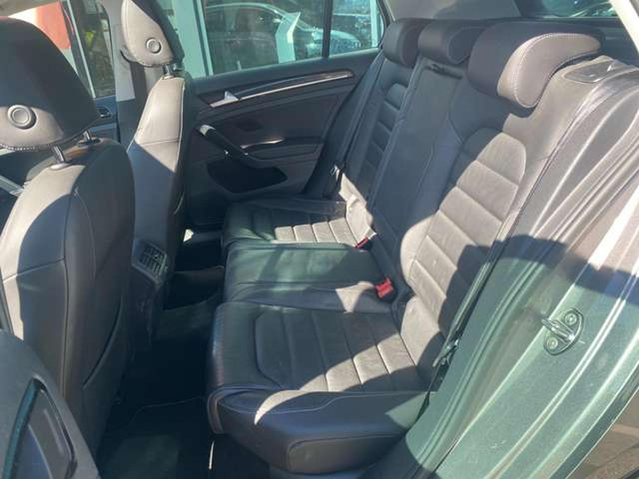 VW Golf Golf 2.0TDI R-LINE première main suivi complet (2016) - Photo 10