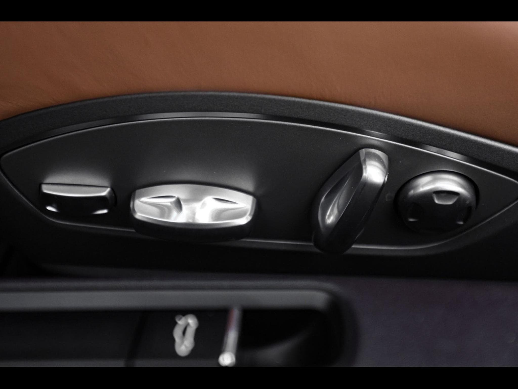 Porsche 911 .2 911 CARRERA S CABRIOLET PDK – WHITE (2016) - Foto 25