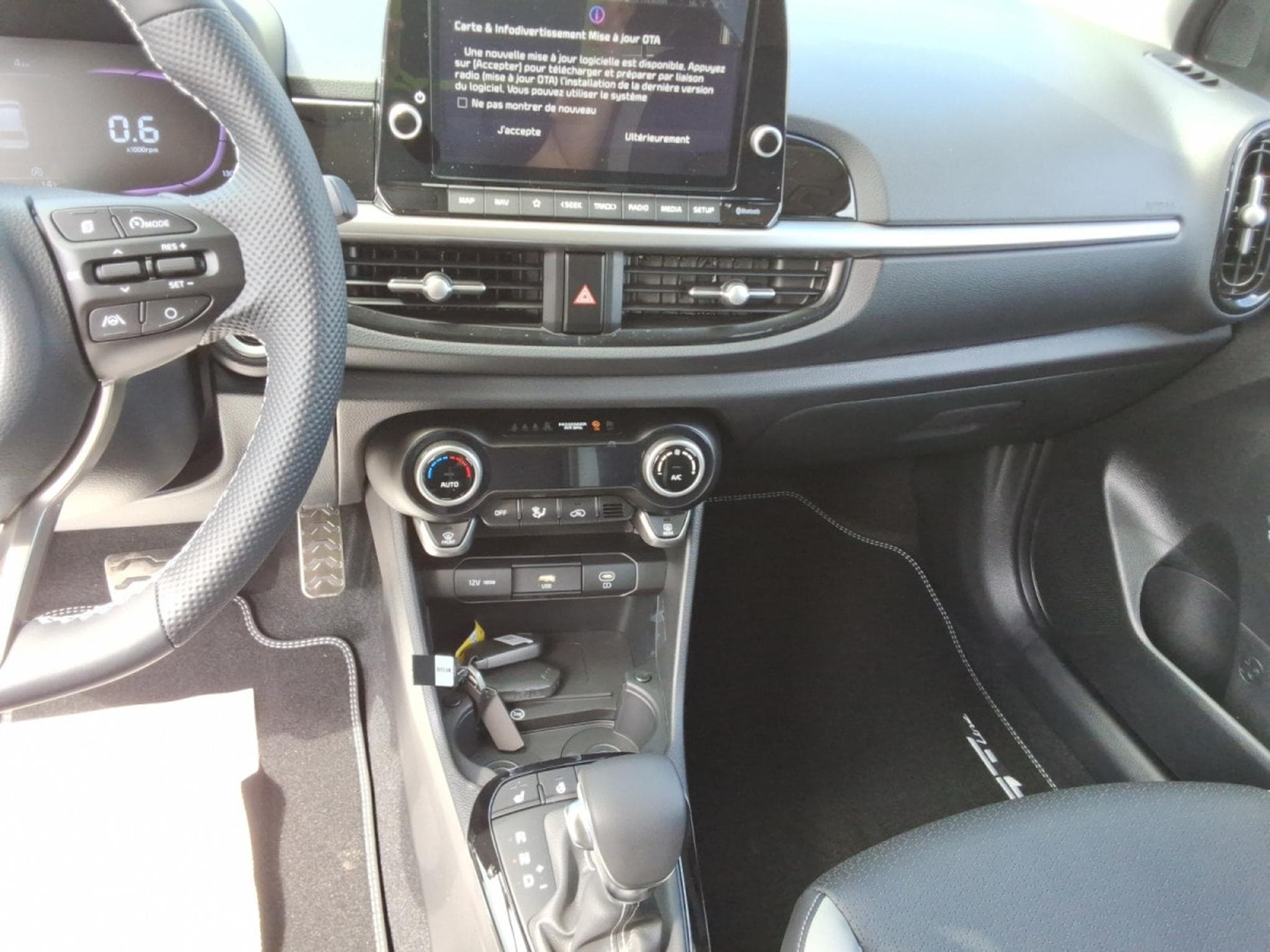 Kia Picanto GT Line 1.2 MPI ISG 79 AMT (2026) - Foto 13