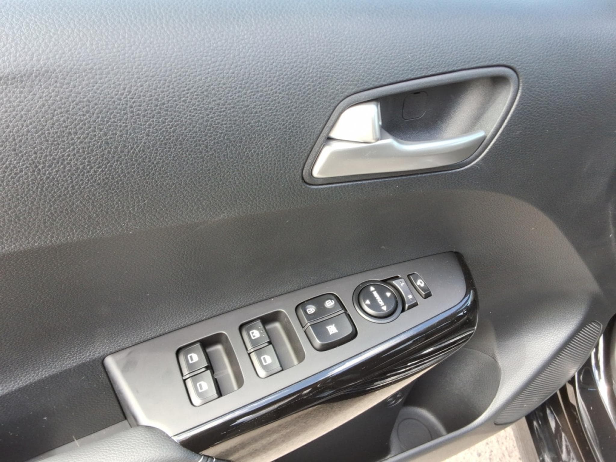 Kia Picanto GT Line 1.2 MPI ISG 79 AMT (2026) - Foto 14