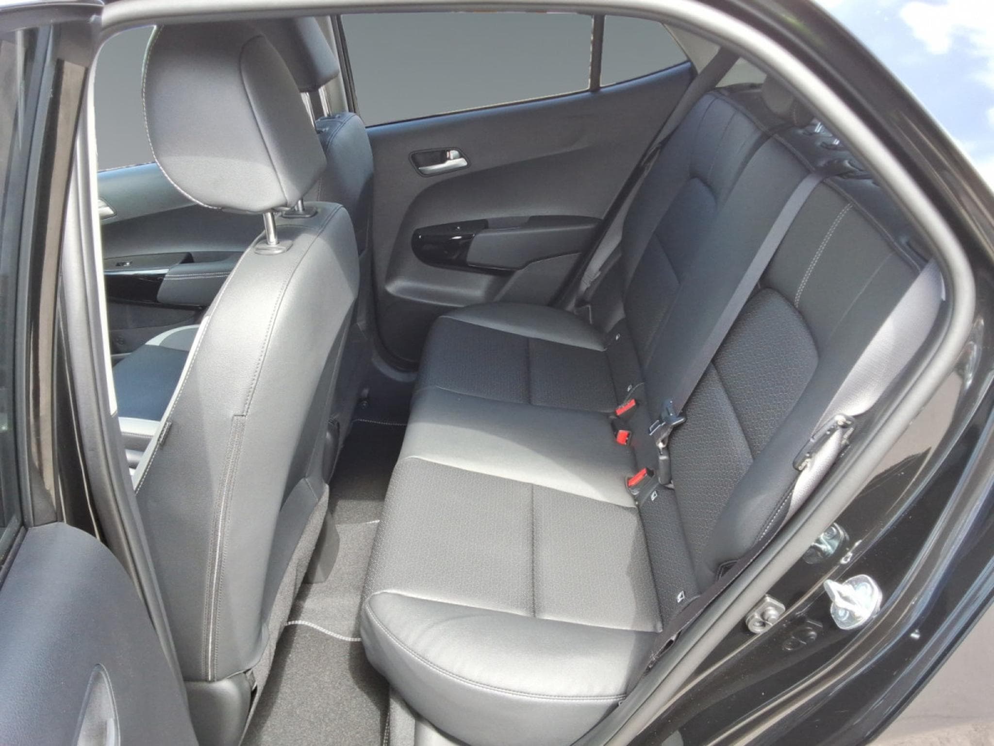 Kia Picanto GT Line 1.2 MPI ISG 79 AMT (2026) - Foto 15