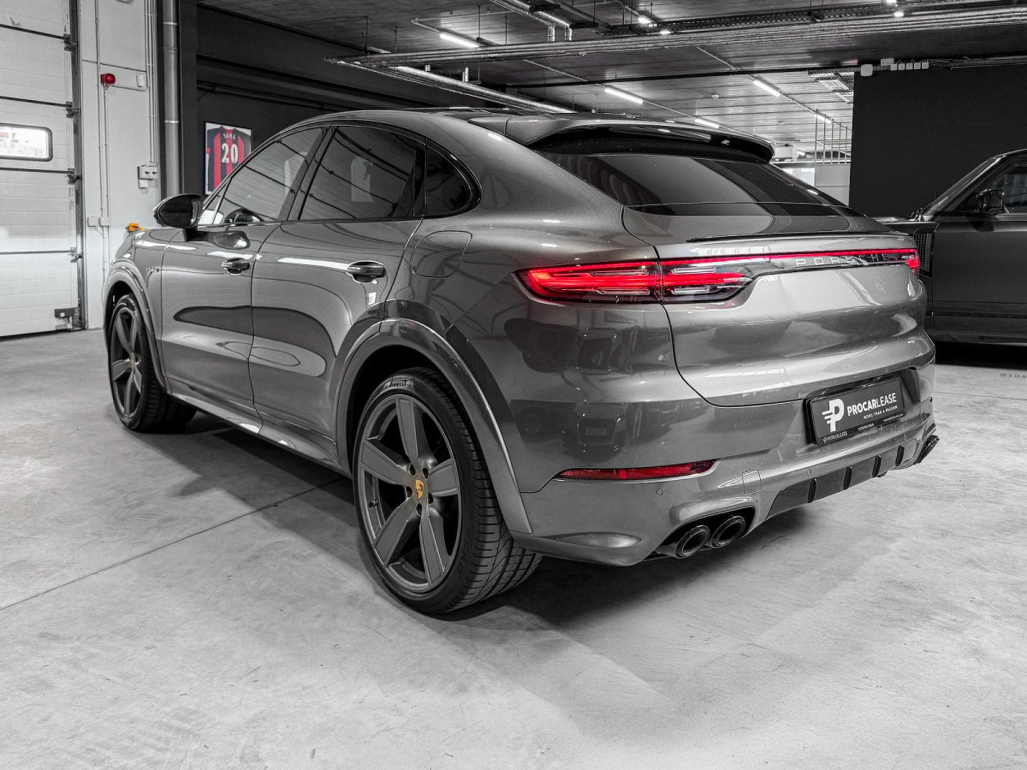 Porsche Cayenne Coupe E-Hybrid/Panorama/22 (2021) - Foto 12