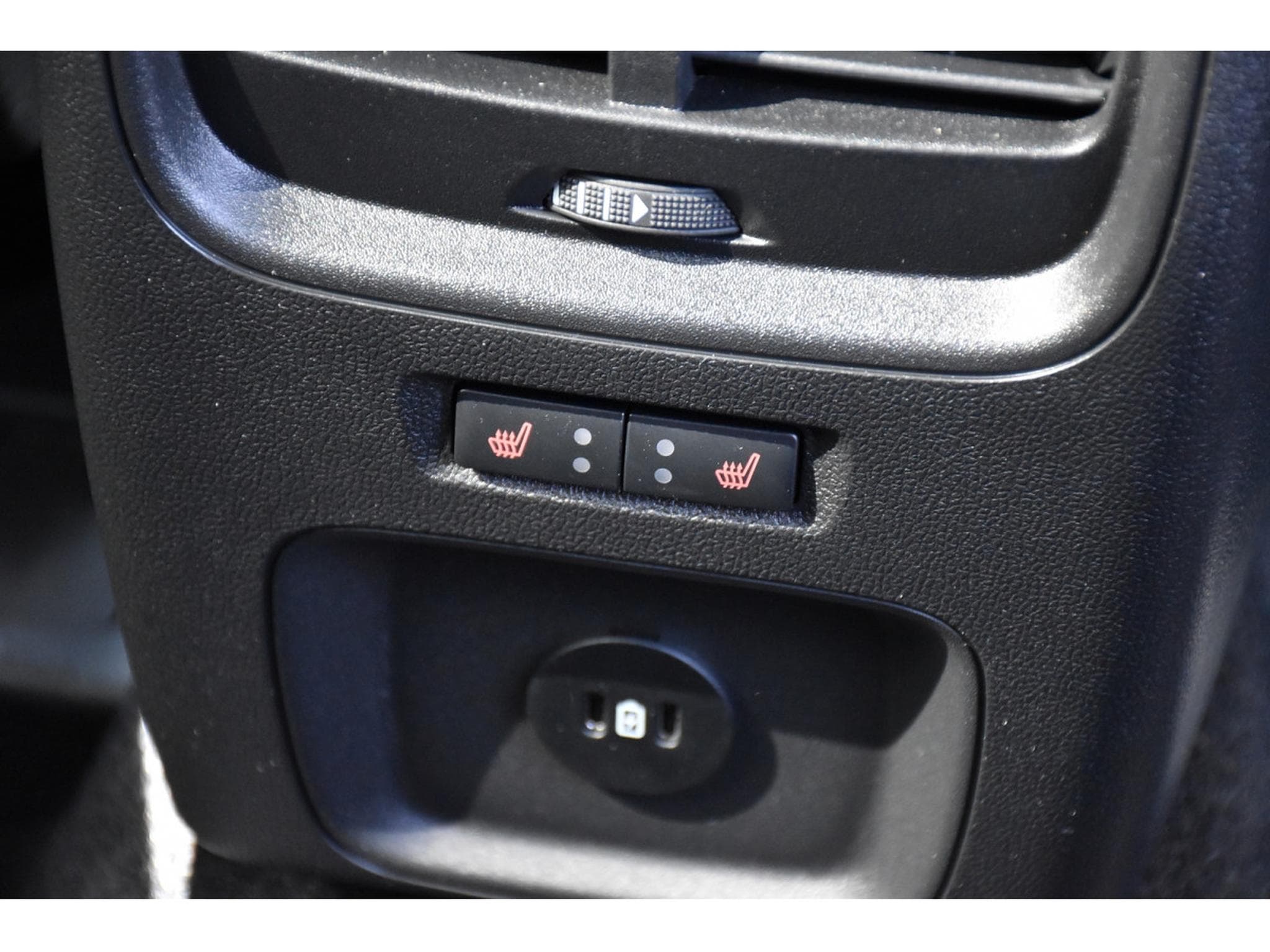 Ford Kuga 1.5 EcoBoost ST-Line Auto. PACK HIVER GPS LANE CAM NEUF (2025) - Foto 23