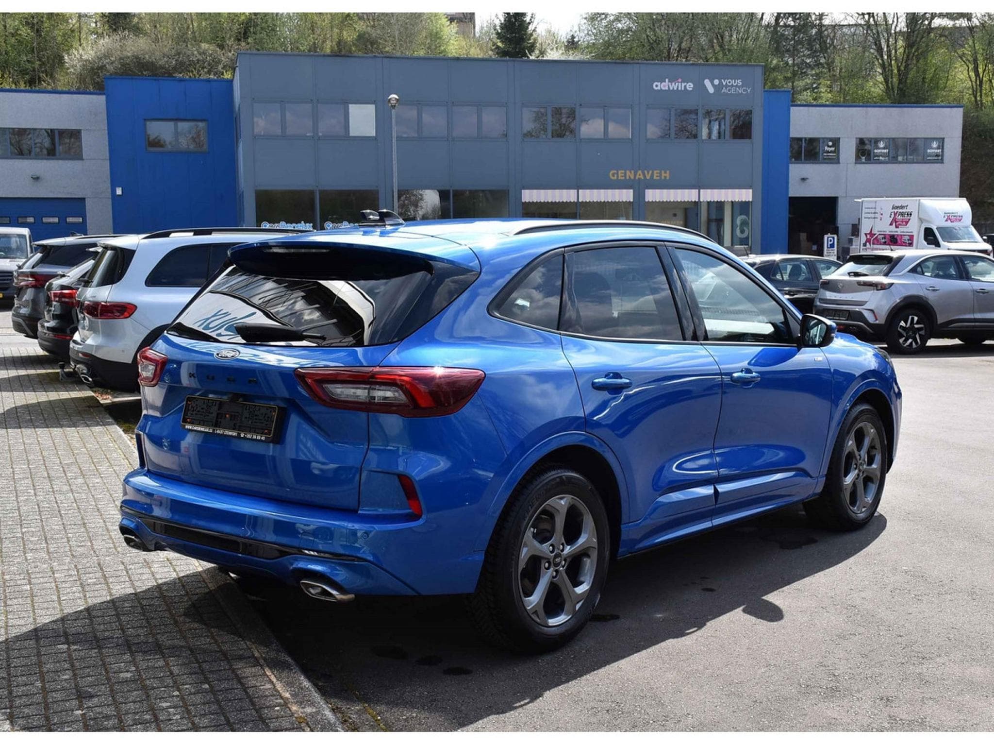 Ford Kuga 1.5 EcoBoost ST-Line Auto. PACK HIVER GPS LANE CAM NEUF (2025) - Foto 4