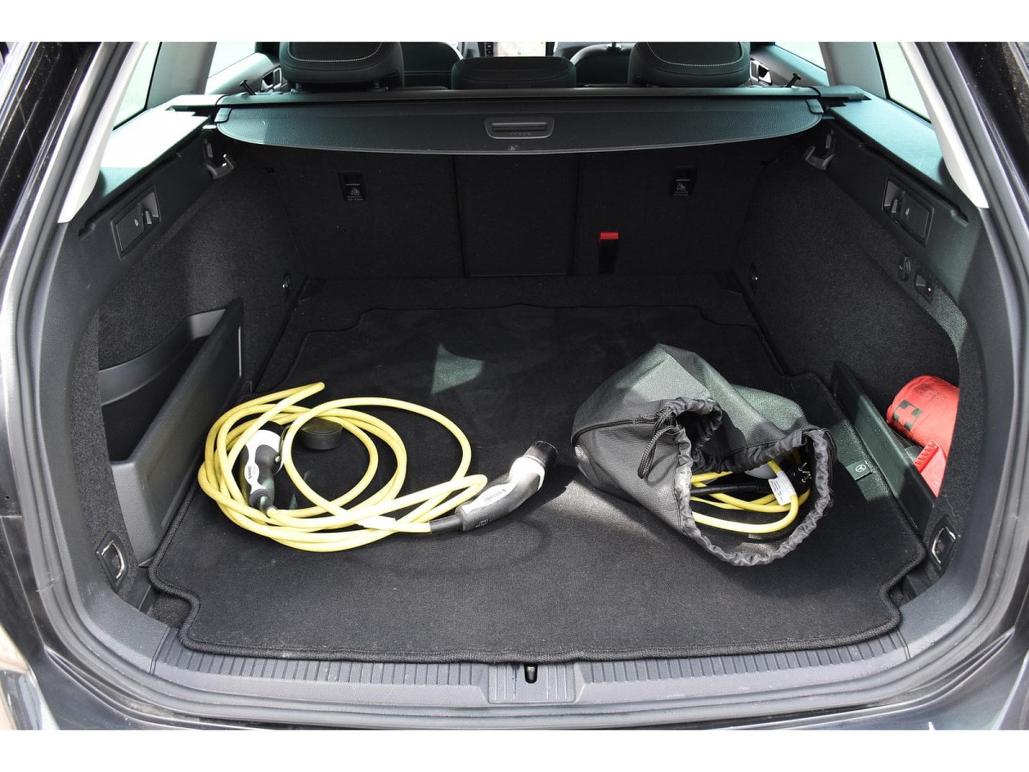 VW Passat GTE 1.4 eHybrid DSG ACC TRAVEL GPS PRO CAM PARK ATT RMQ (2021) - Foto 24