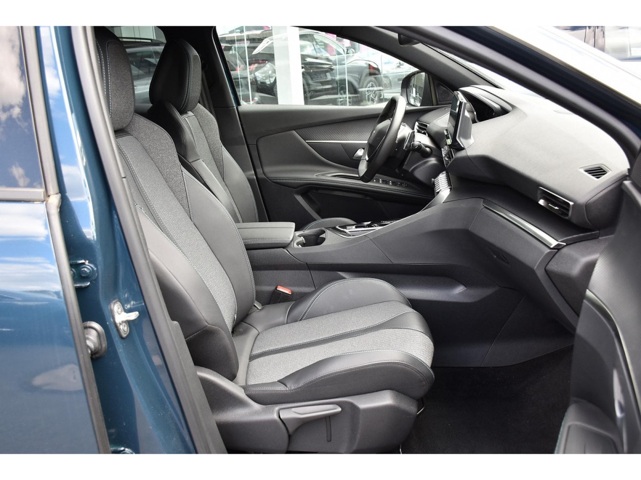 Peugeot 3008 1.6 Hybrid PHEV 180 Allure e-EAT8 ACC LANE SIDE CAM 1° MAIN (2024) - Foto 7