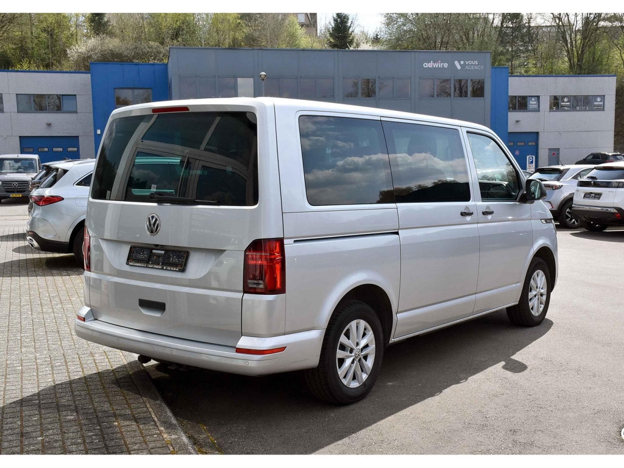 VW T6.1 2.0 TDI Bulli DSG 7PL. ACC SIDE GPS CAM ATT RMQ LED (2021) - Foto 5