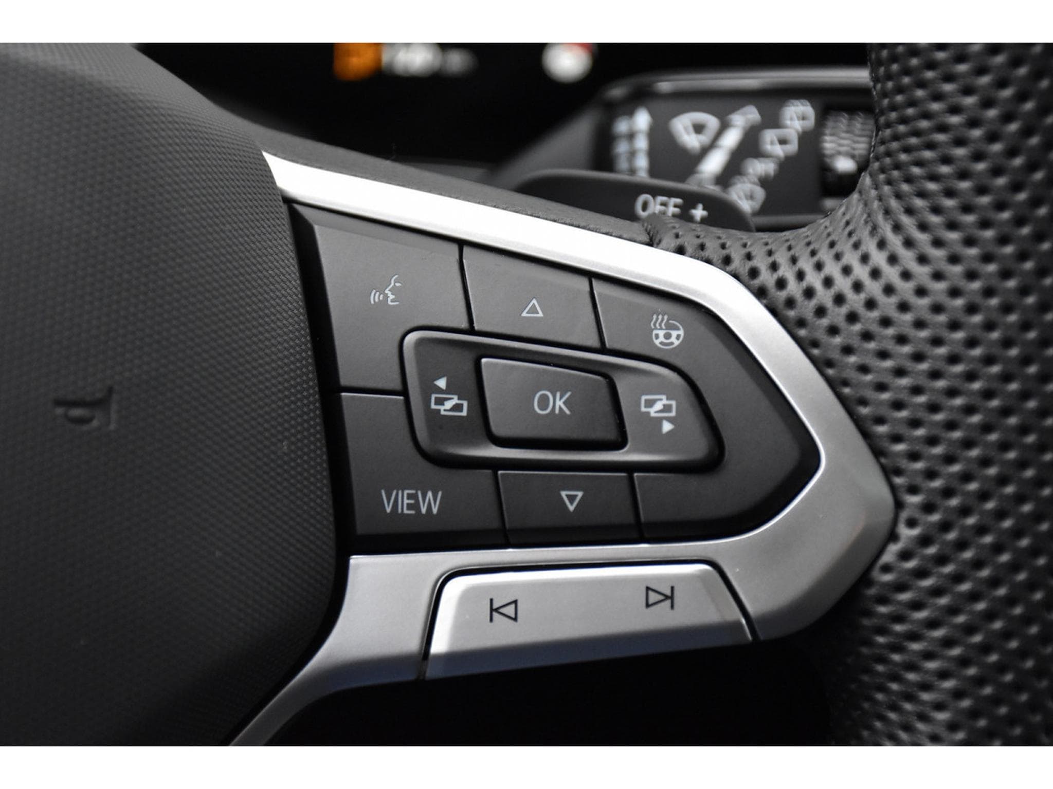 VW Touareg 3.0 TDI 4Motion R-Line Tip. SUSP PNEU PANO CUIR MEMO CHFF AD (2025) - Foto 20