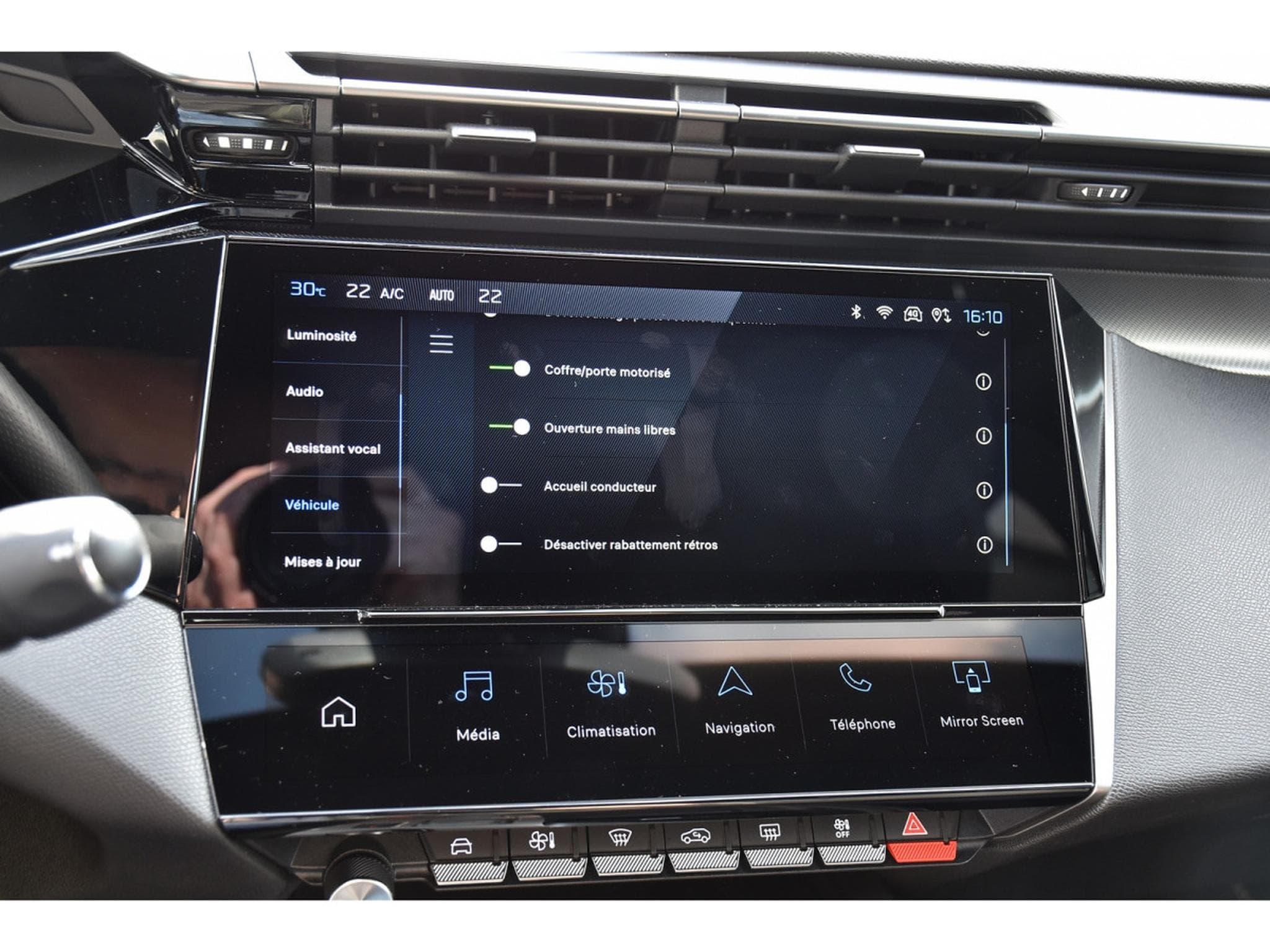 Peugeot 408 1.2 Hybrid 145 e-DCS6 GT MEMO SG MASS CAM360 1° MAIN (2025) - Foto 12