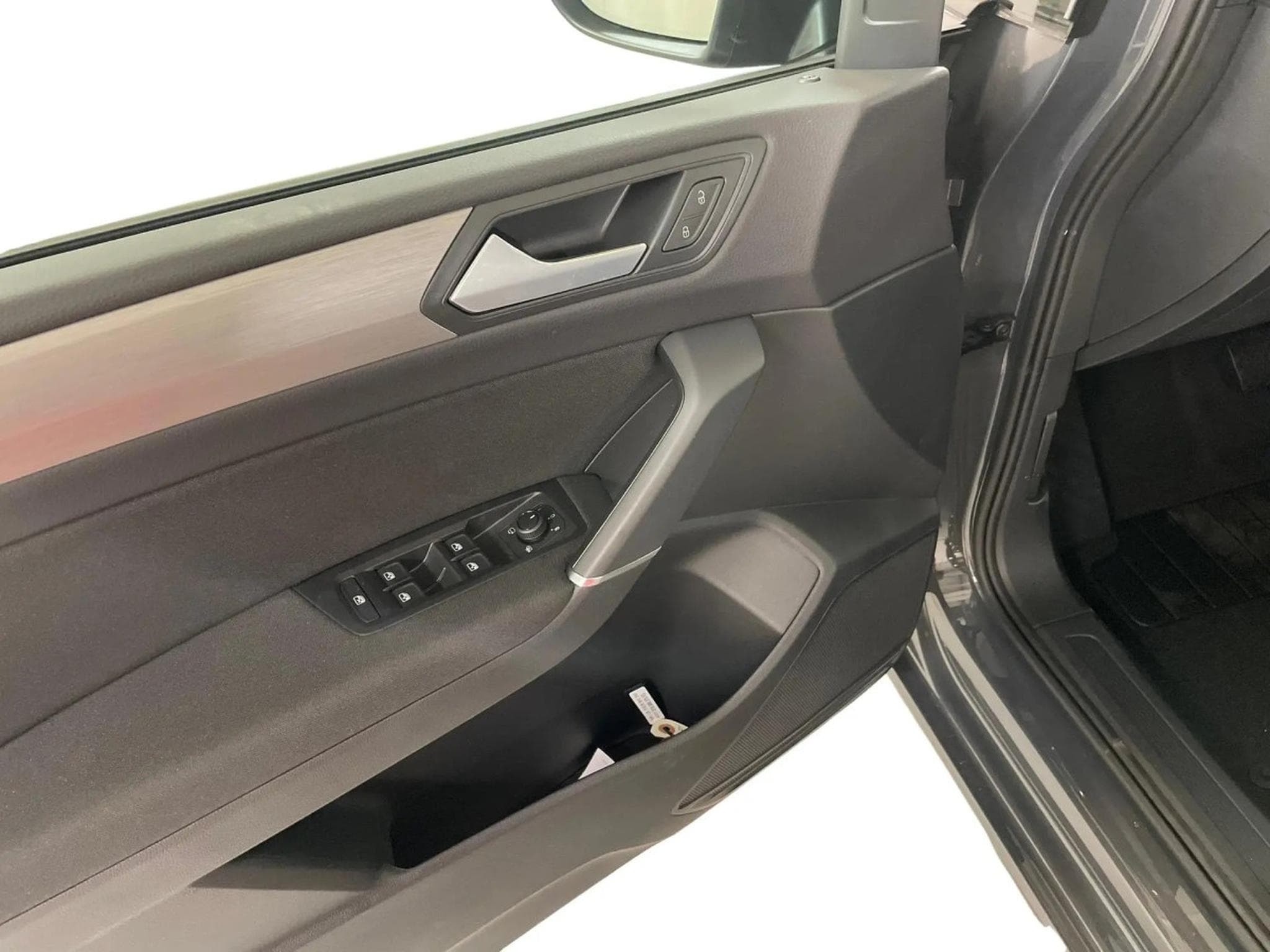 VW Touran Comfortline 1.5 TSI DSG7 110kW-150CV - 7 Places - Attelage - (2026) - Foto 10