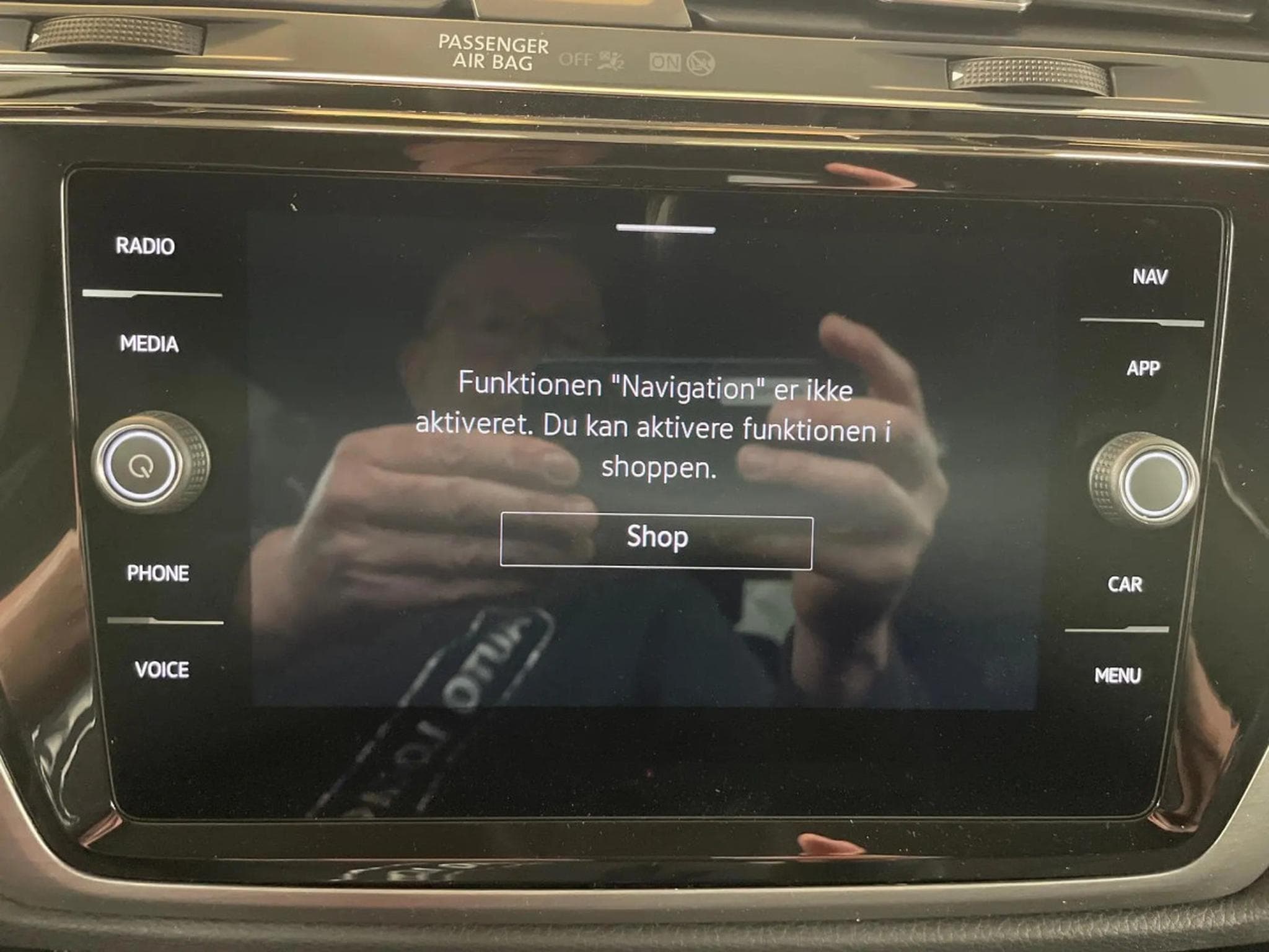 VW Touran Comfortline 1.5 TSI DSG7 110kW-150CV - 7 Places - Attelage - (2026) - Foto 17