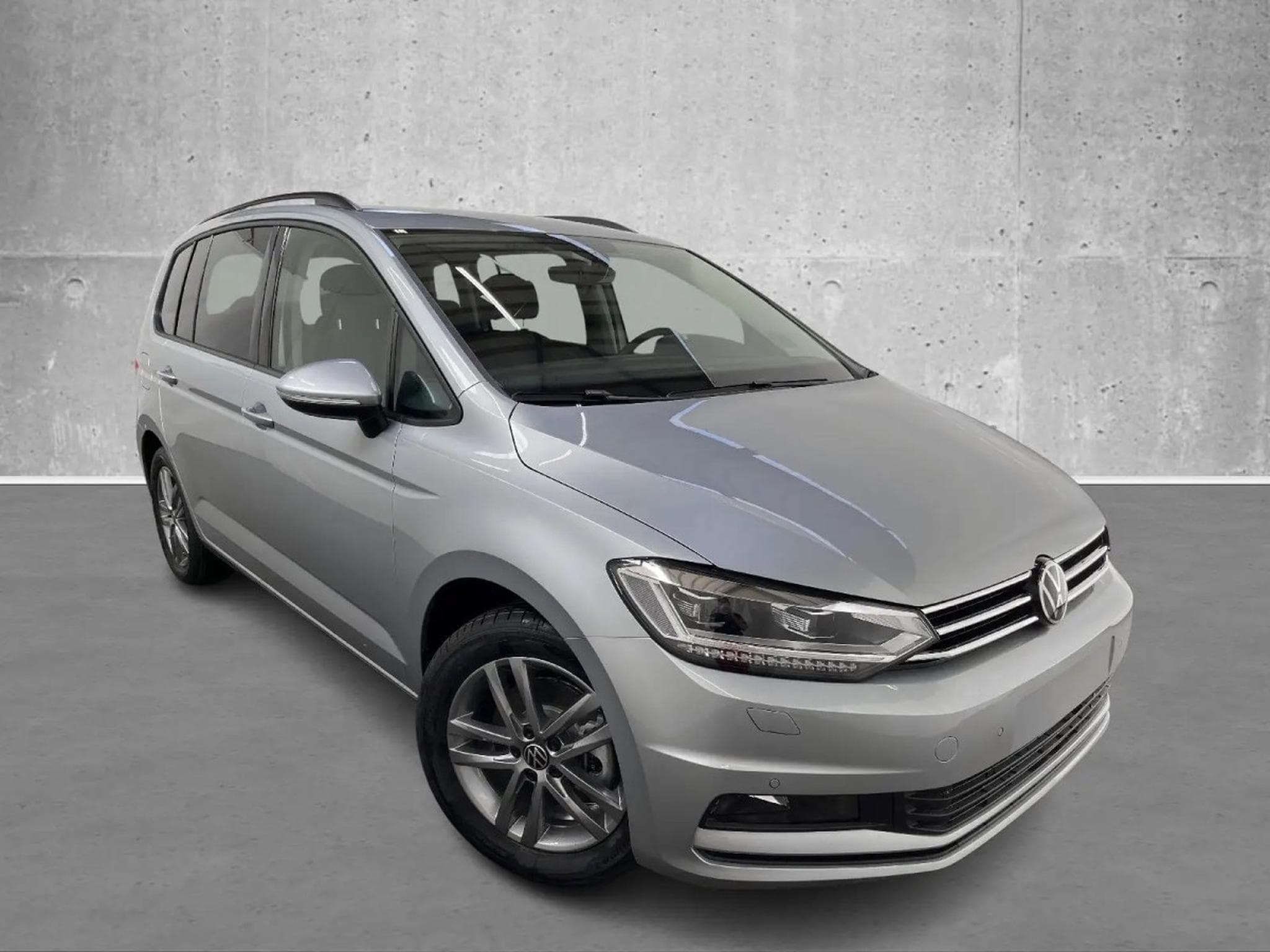 VW Touran Comfortline 1.5 TSI DSG7 110kW-150CV - 7 Places - Attelage - (2026) - Foto 3