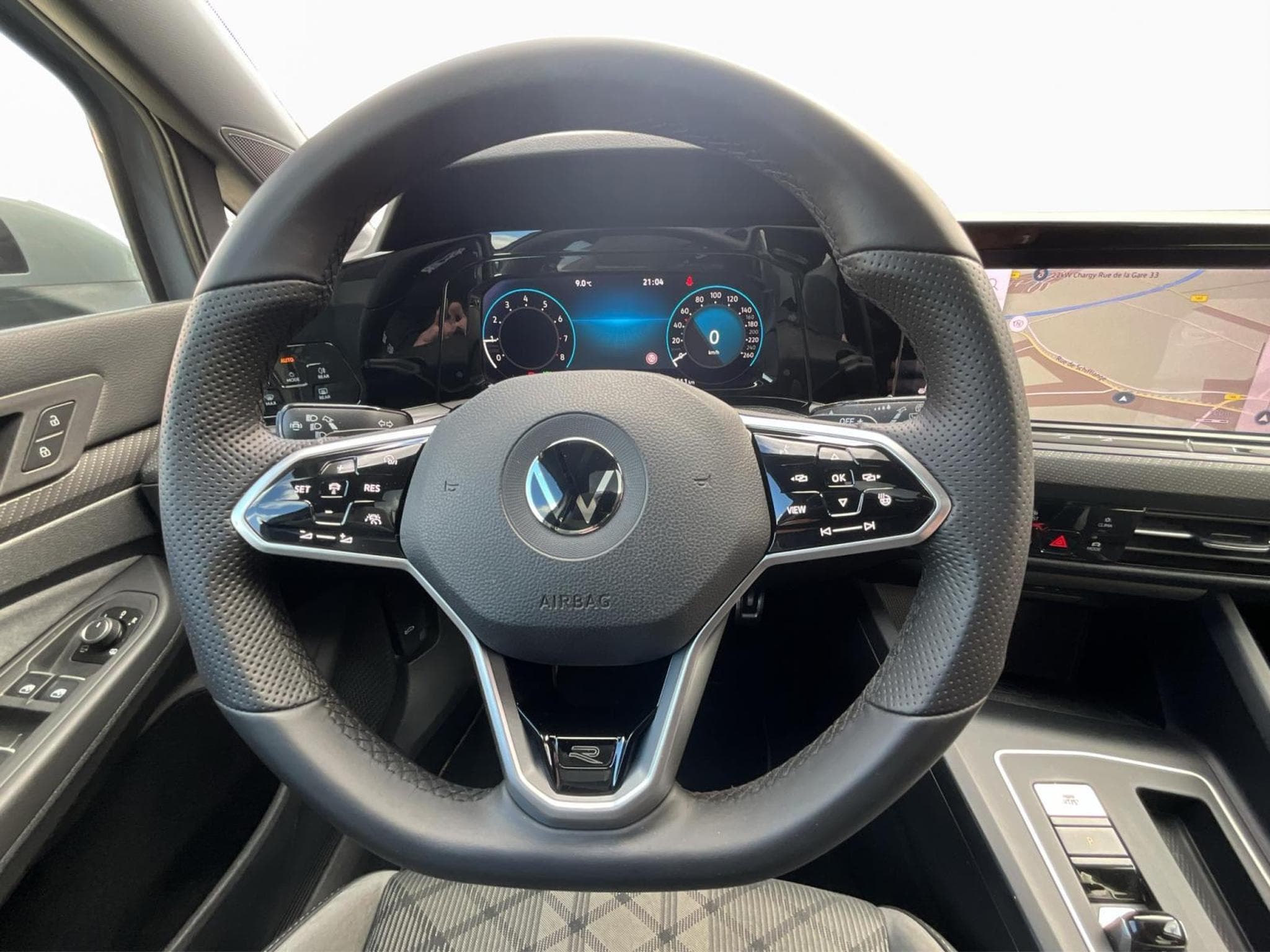 VW Golf Variant+R-line+DSG+Pano+LM18 (2021) - Photo 10