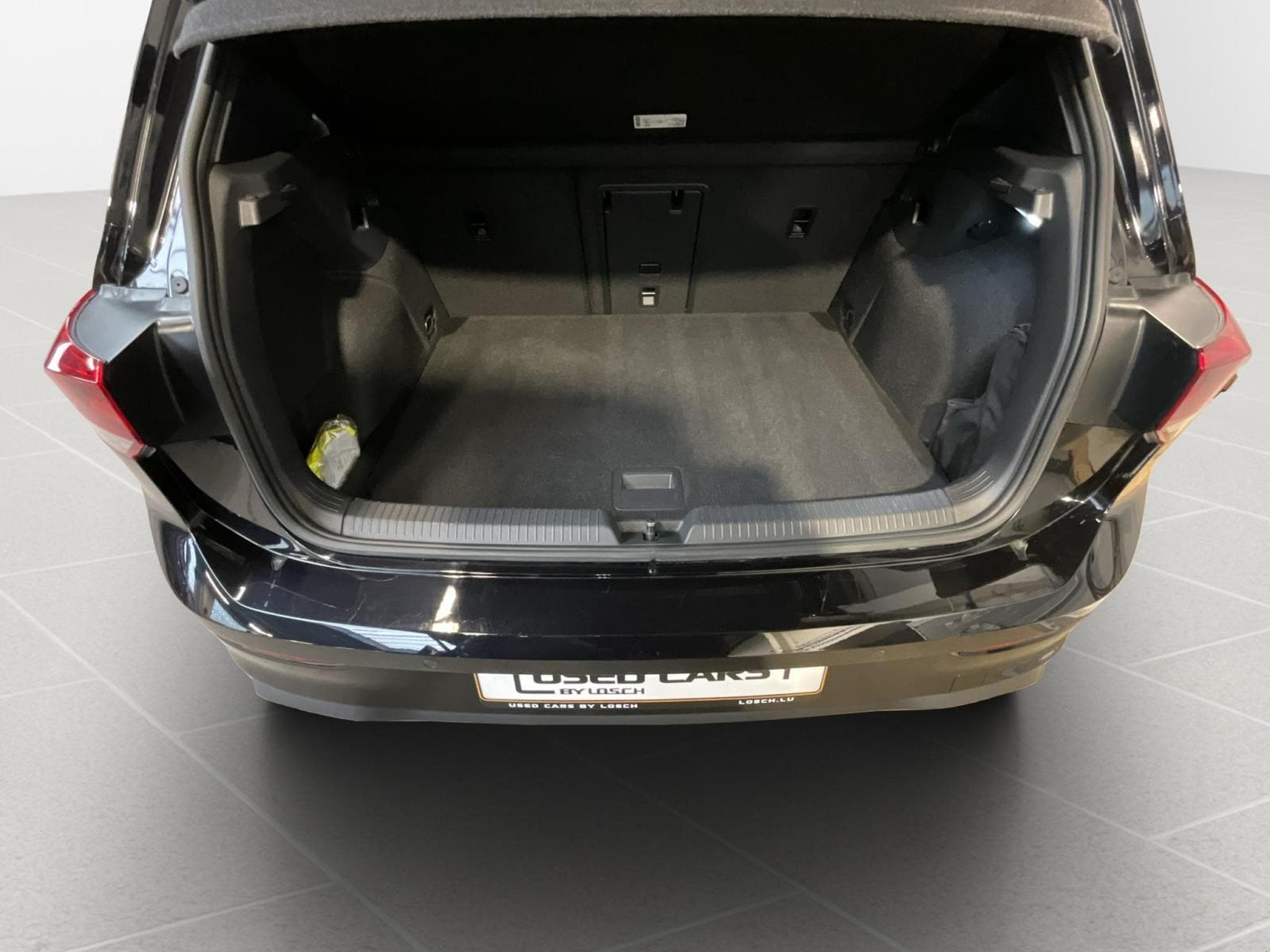 VW Golf GTI-Clubsport+DSG+Pano+RearView (2022) - Photo 17