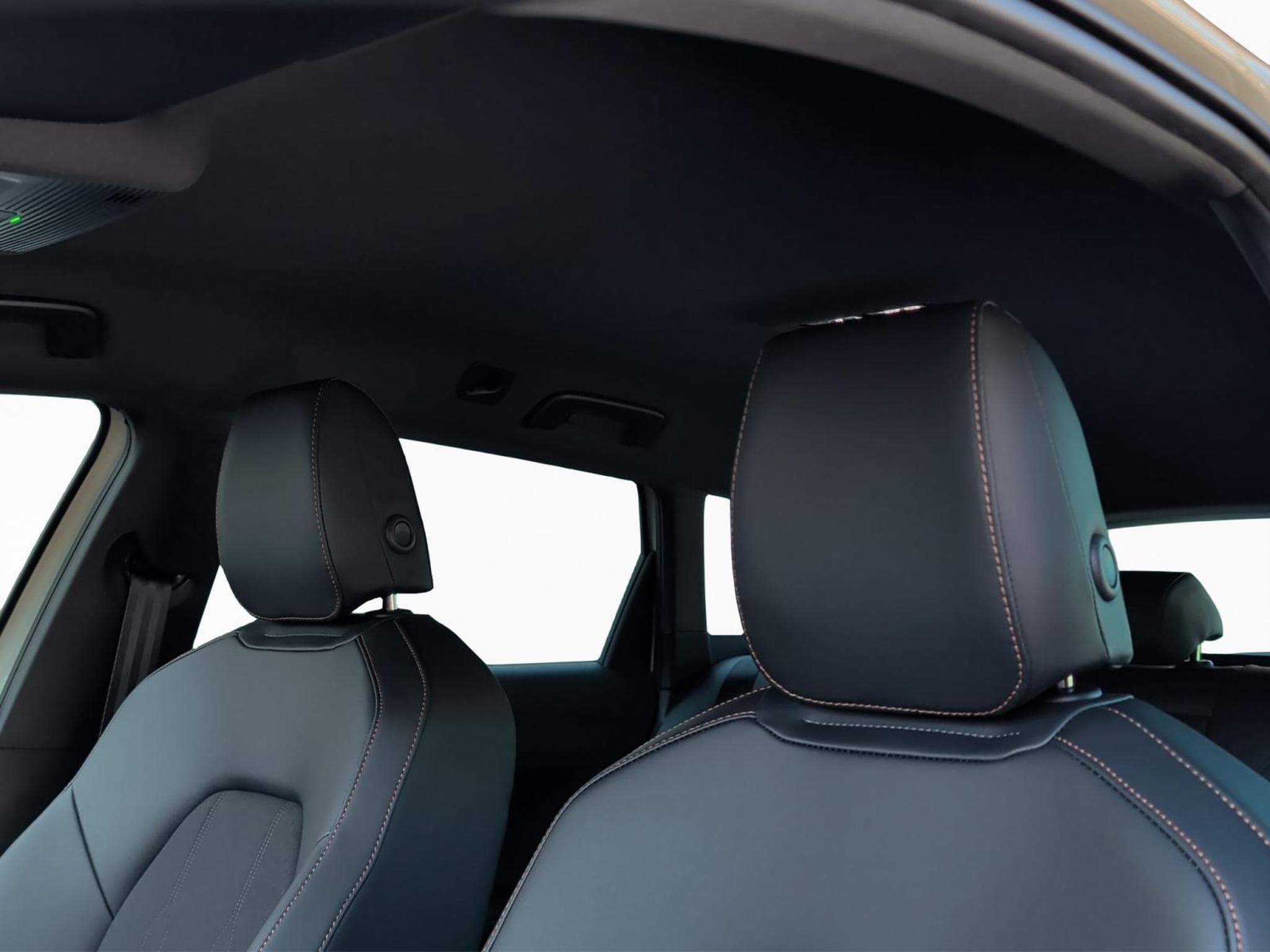 Cupra Leon e-TSI (2026) - Photo 15