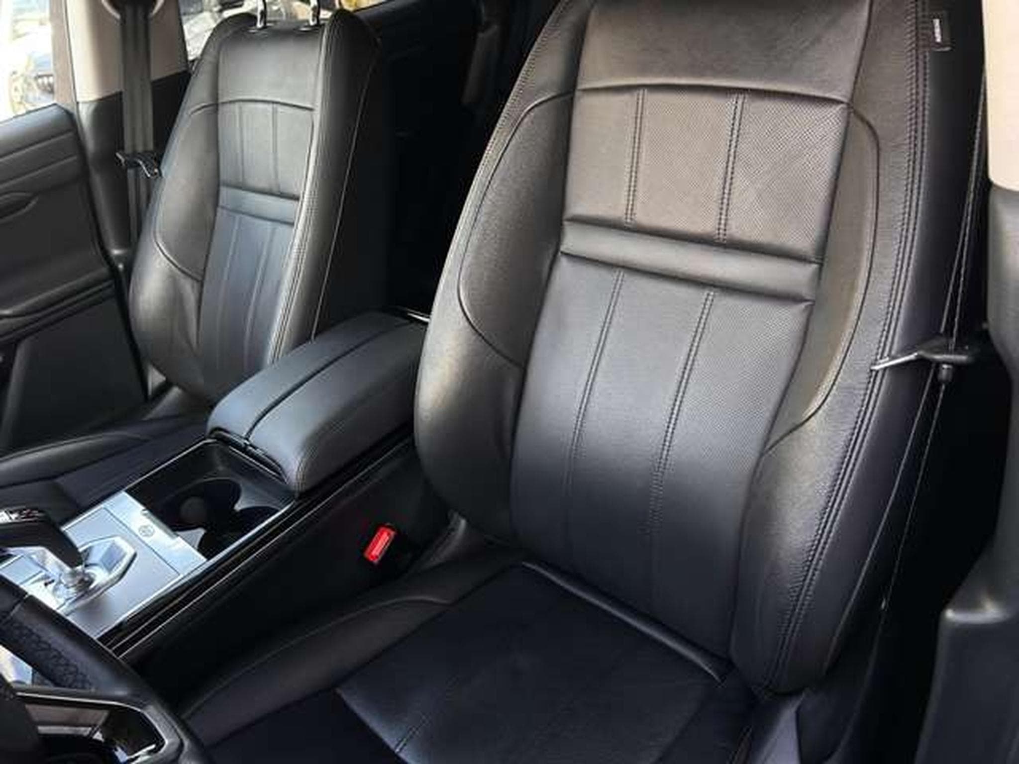 Land-Rover Range Rover Evoque 2.0 D 160 AWD (2022) - Photo 14