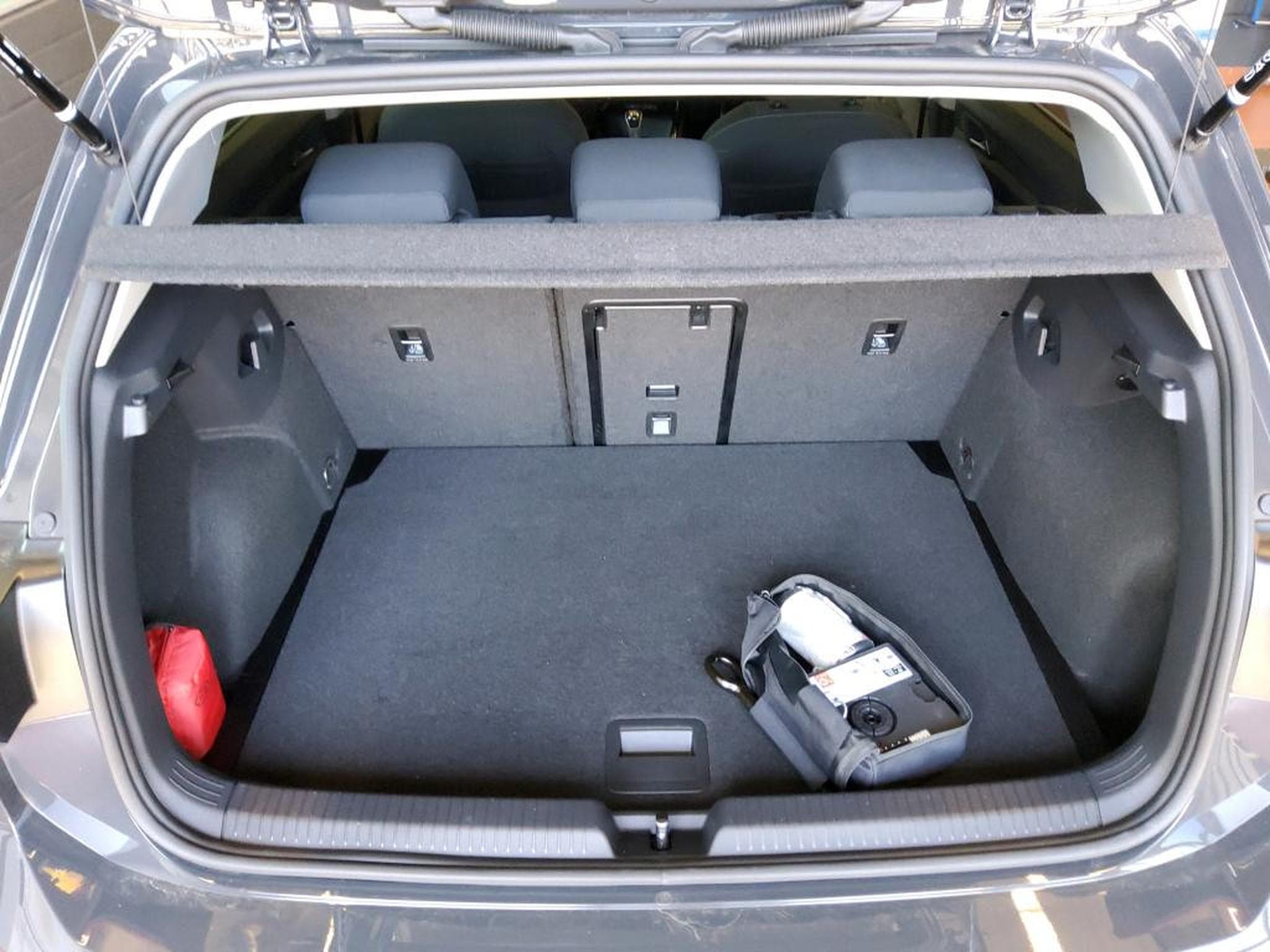 VW Golf Style 1.5 TSI 130 CV *BERGAMO* MASSAGE* CARPLAY * (2024) - Photo 9