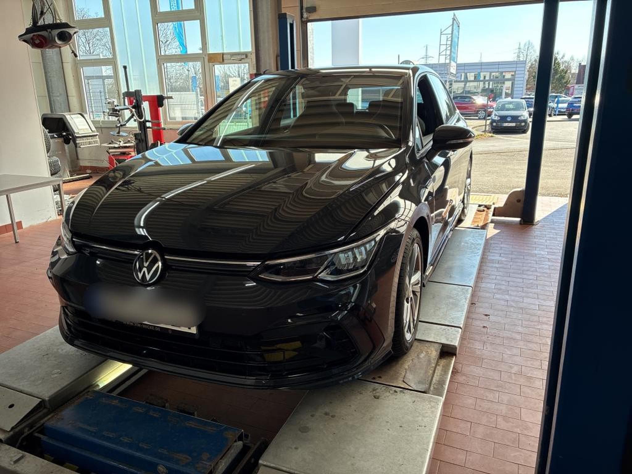 VW Golf R-Line 1.5 TSI 130 CV DSG7 *CAMERA* CARPLAY* (2024) - Photo 1