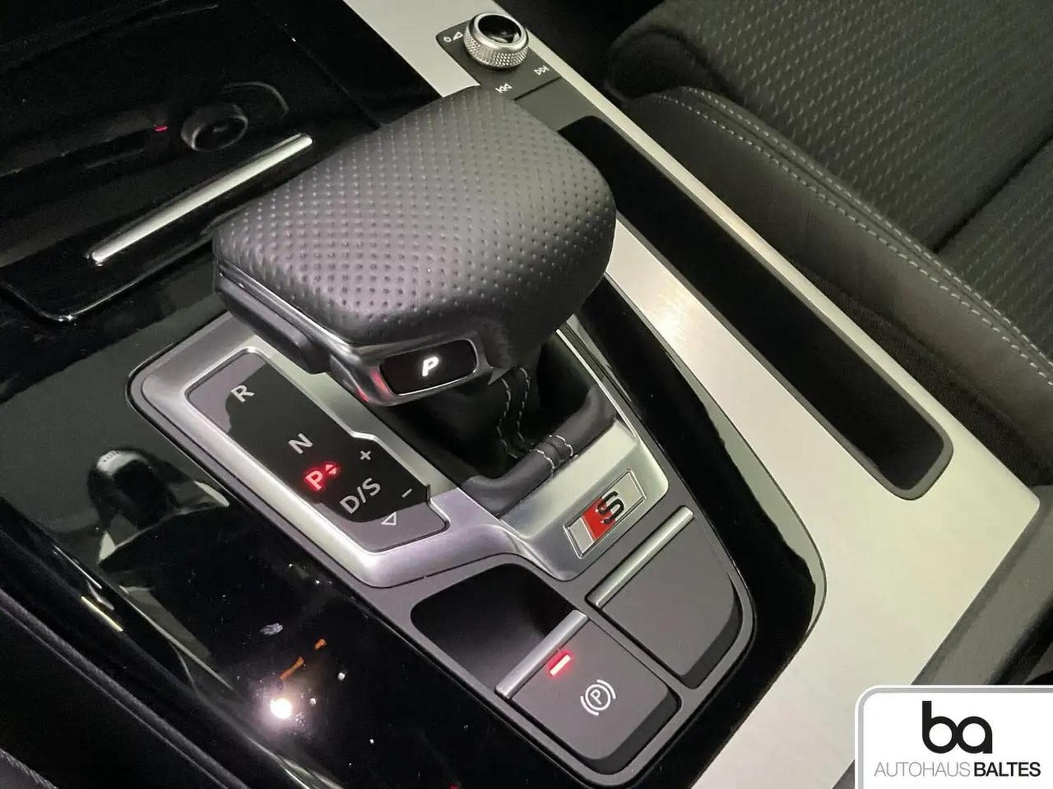 Audi SQ5 (2023) - Foto 11
