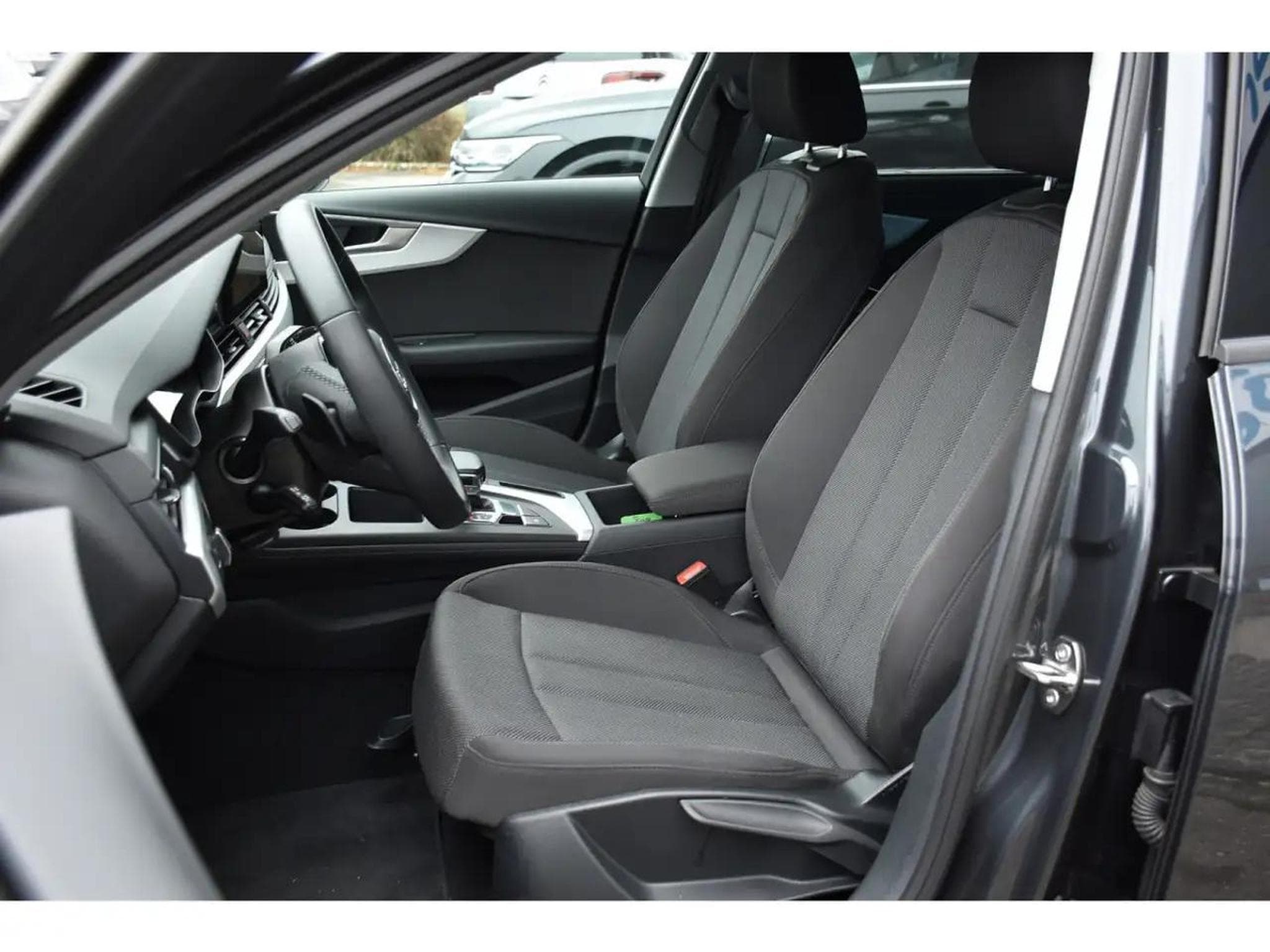 Audi A4 (2024) - Foto 6