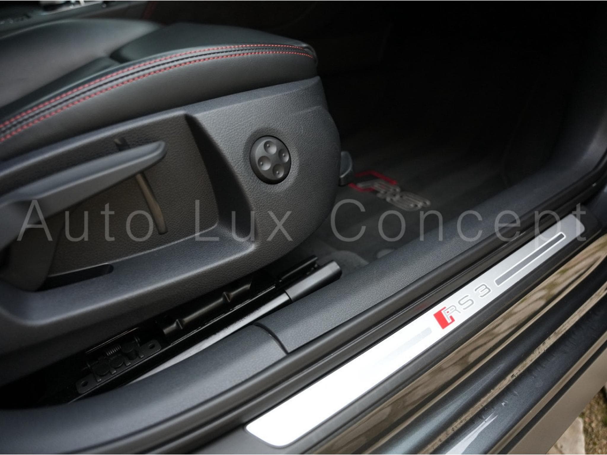 Audi RS3 Sportback 2.5 TFSI quattro S tronic 7 (2018) - Photo 26