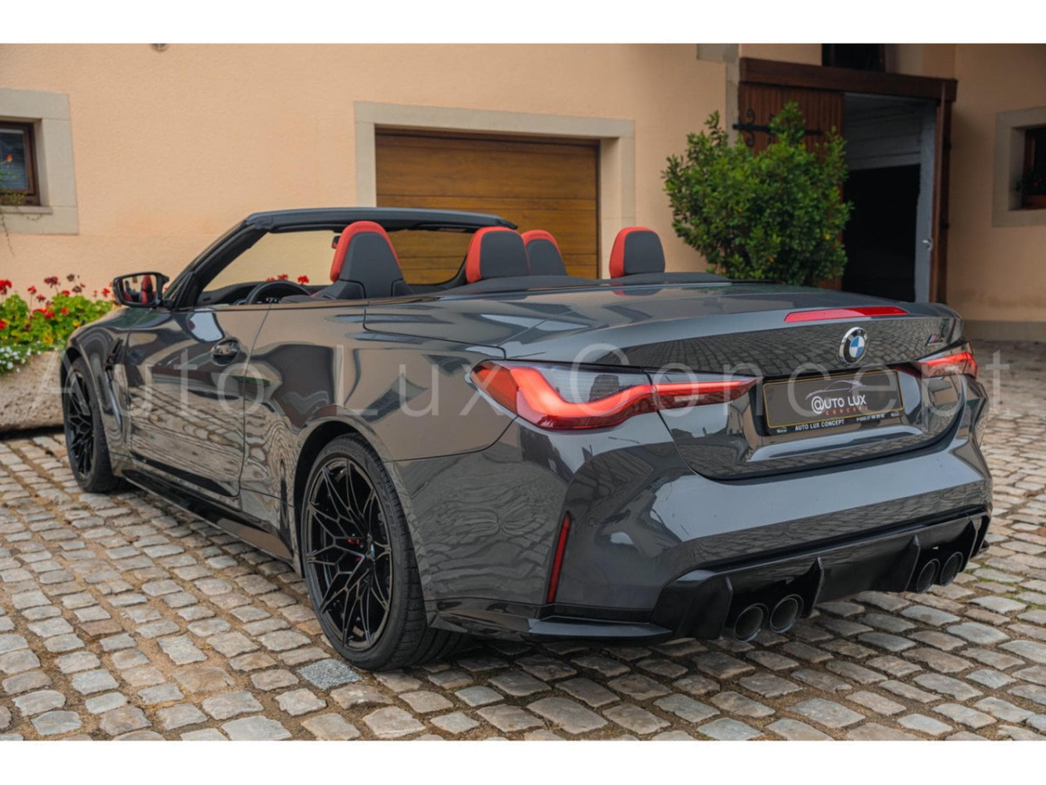 BMW M4 Competition M xDrive Cabriolet (2022) - Photo 4