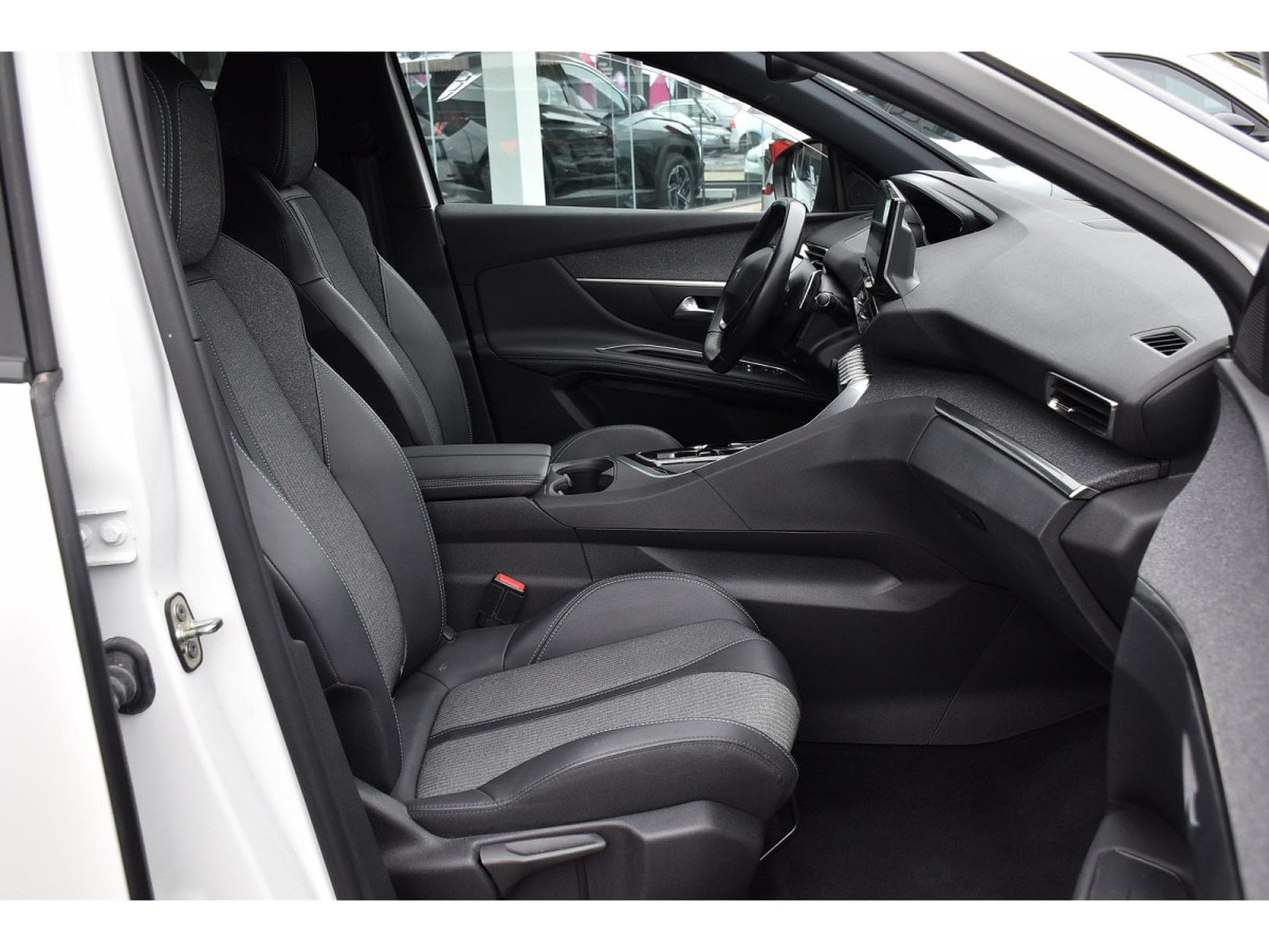 Peugeot 3008 1.6 Hybrid PHEV 224 Allure e-EAT8 LANE SIDE CAM 1° MAIN (2023) - Foto 7