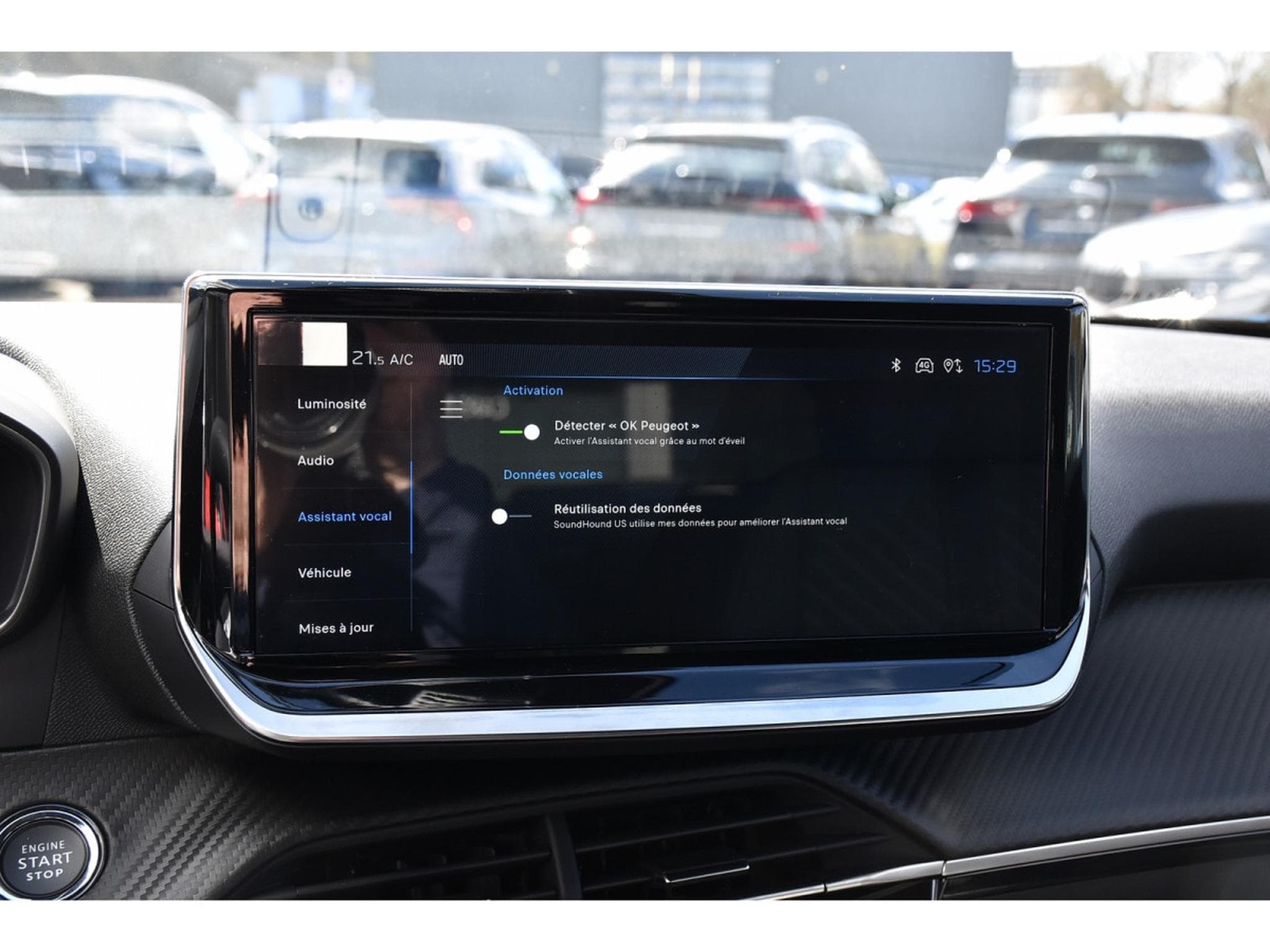 Peugeot 2008 1.2 Hybrid 145 Allure e-DCS6 ACC LANE SIDE GPS CAM360 1°MAIN (2025) - Foto 13