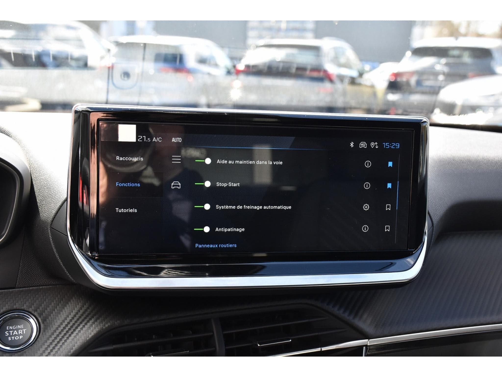 Peugeot 2008 1.2 Hybrid 145 Allure e-DCS6 ACC LANE SIDE GPS CAM360 1°MAIN (2025) - Foto 16