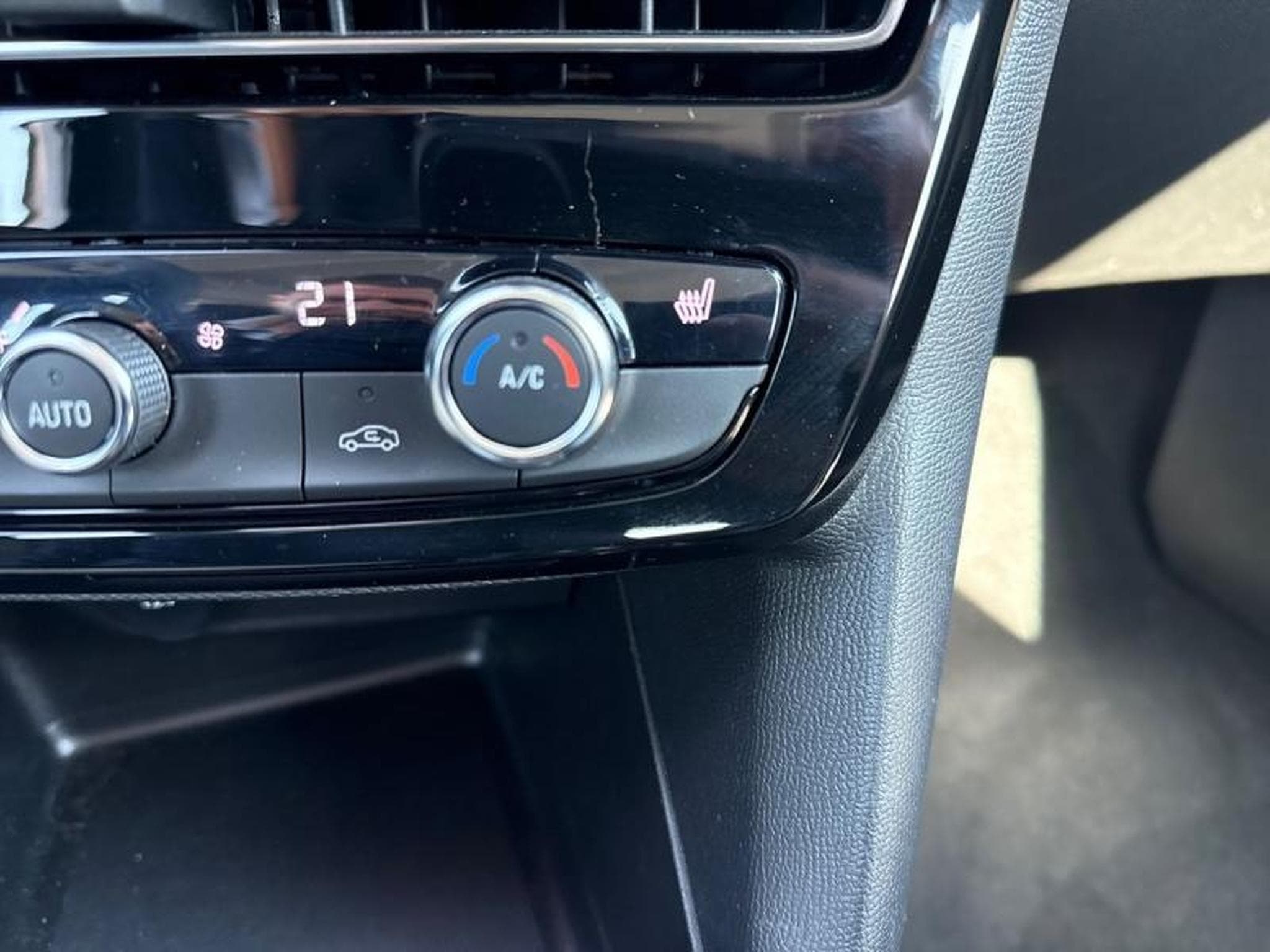 OPEL Mokka Electric 136ch GS (2024) - Photo 12