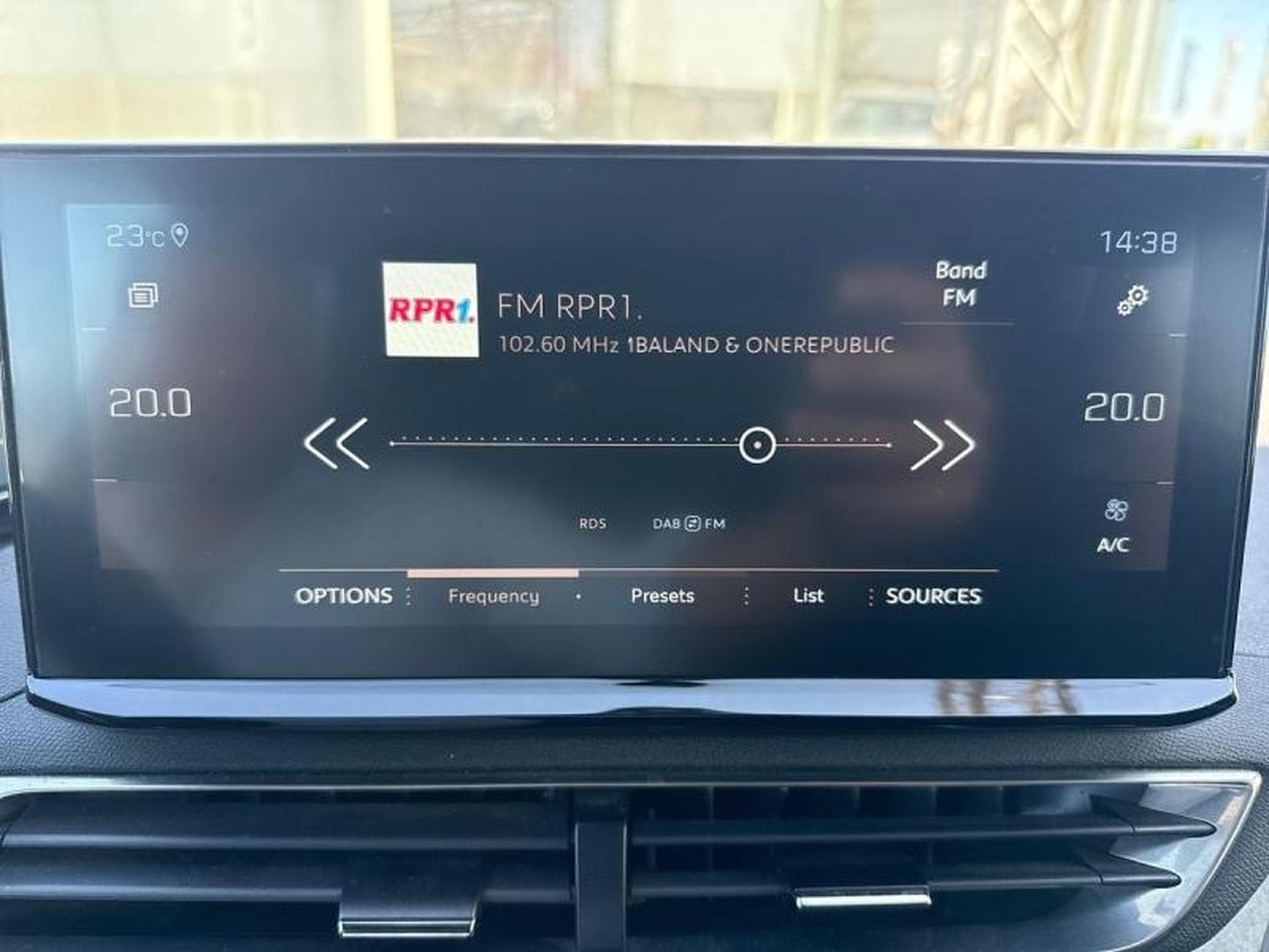 PEUGEOT 5008 2.0 BlueHDi 180ch S&S GT EAT8 (2021) - Photo 10