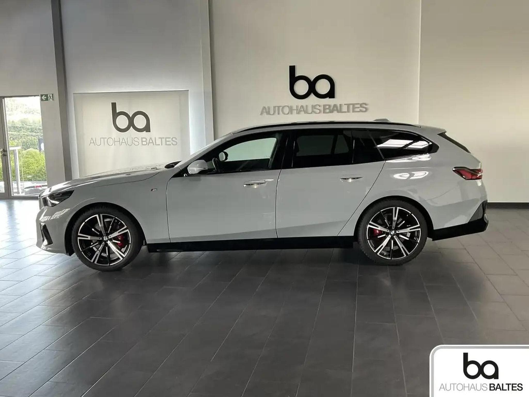 BMW 520 (2024) - Foto 3