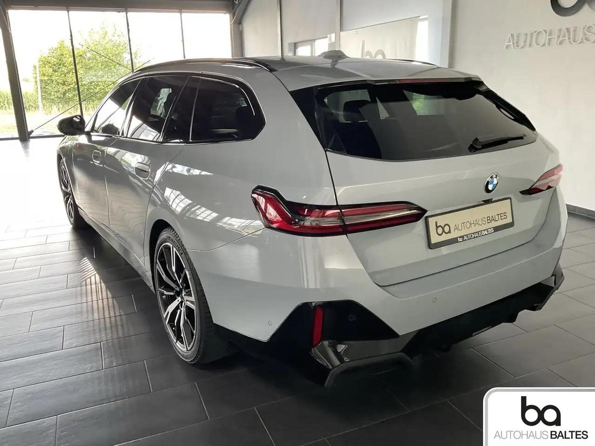 BMW 520 (2024) - Foto 4