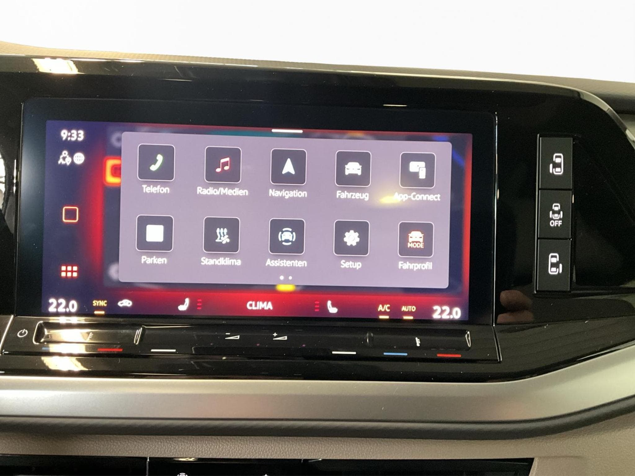 VW T7 Style+DSG+7sitze+Pano+Bulli (2025) - Foto 13