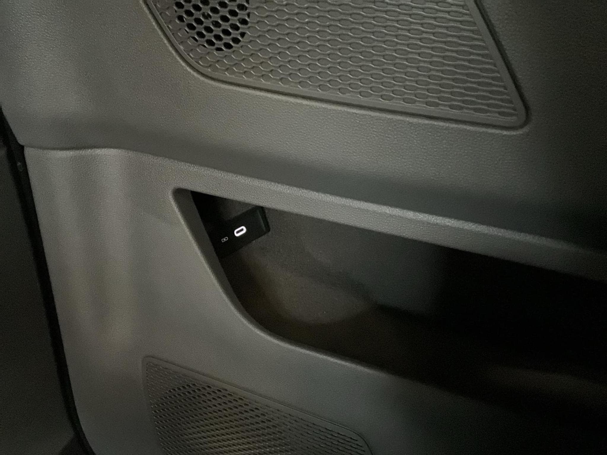 VW T7 Style+DSG+7sitze+Pano+Bulli (2025) - Foto 23